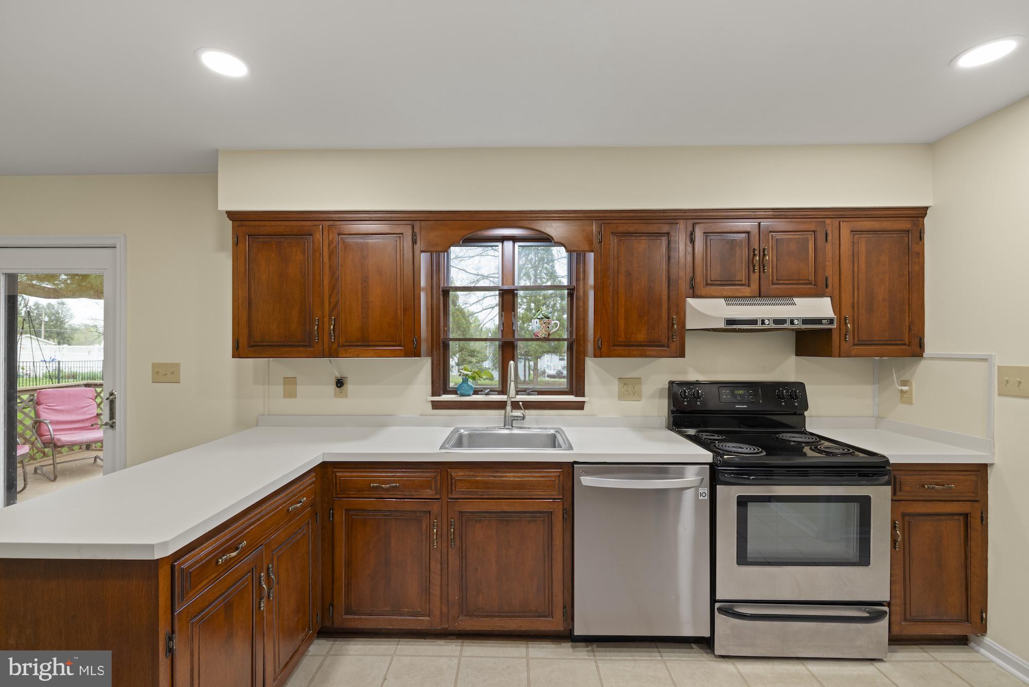 LAKE HERITAGE - Residential