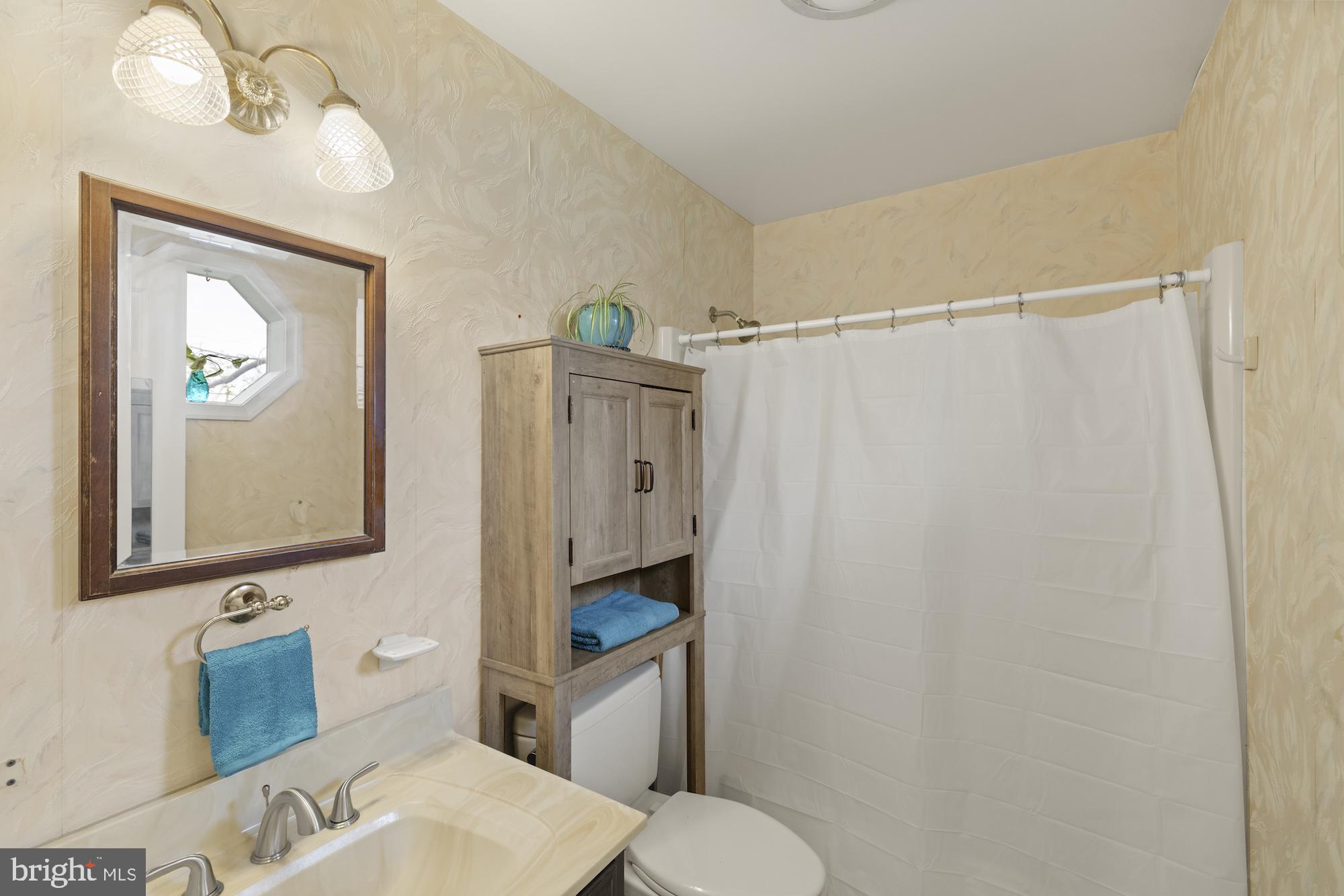 LAKE HERITAGE - Residential