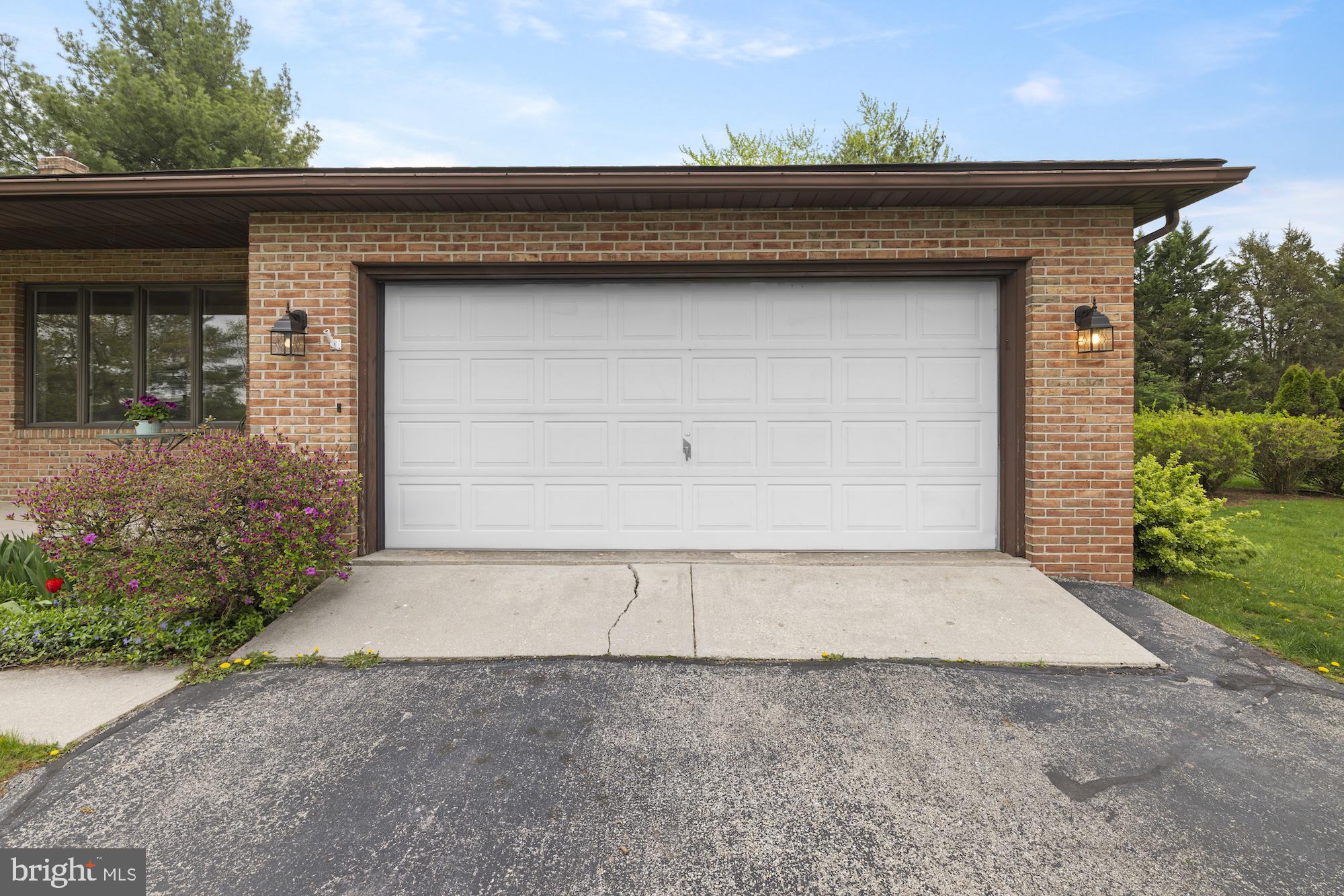 LAKE HERITAGE - Residential