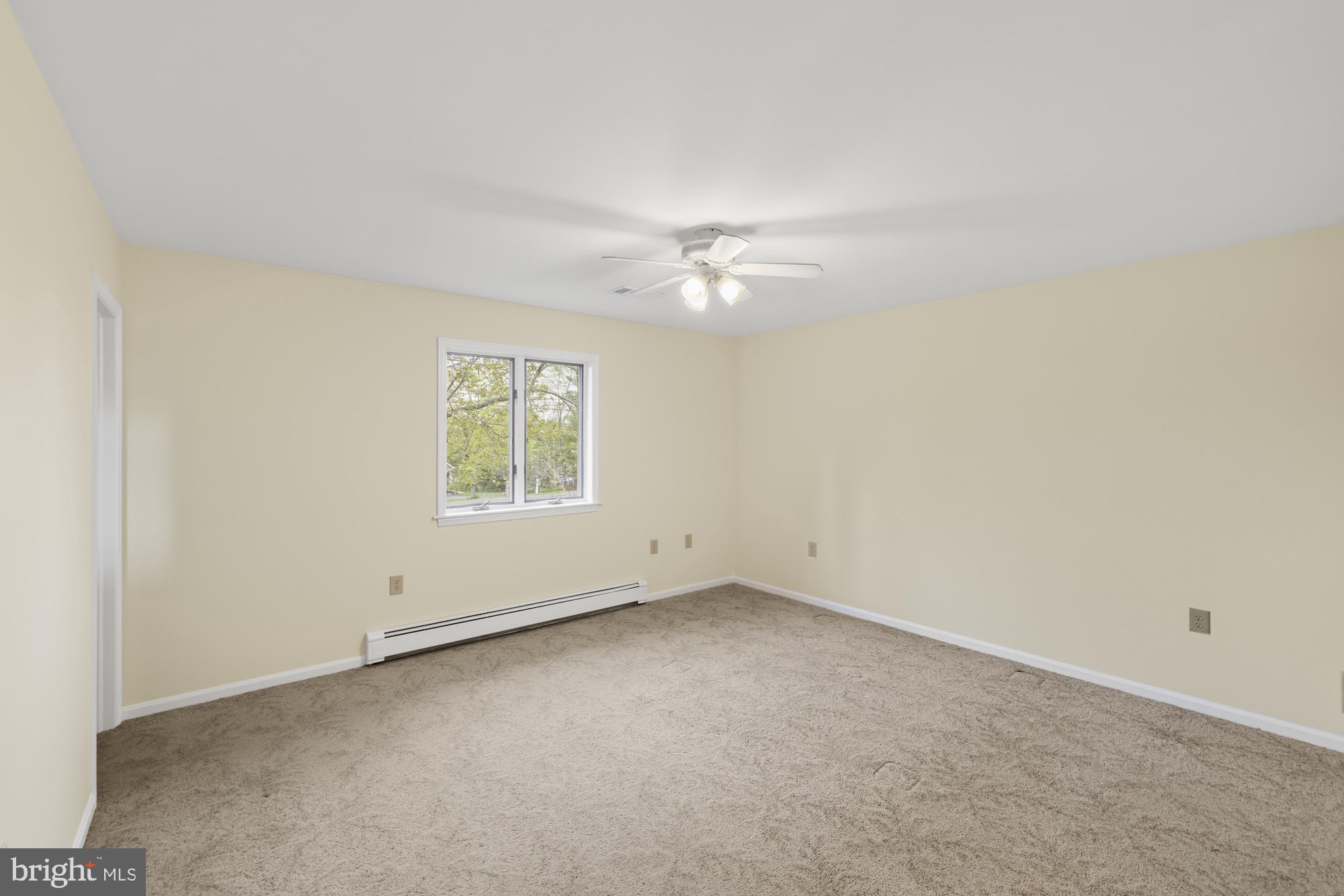 LAKE HERITAGE - Residential