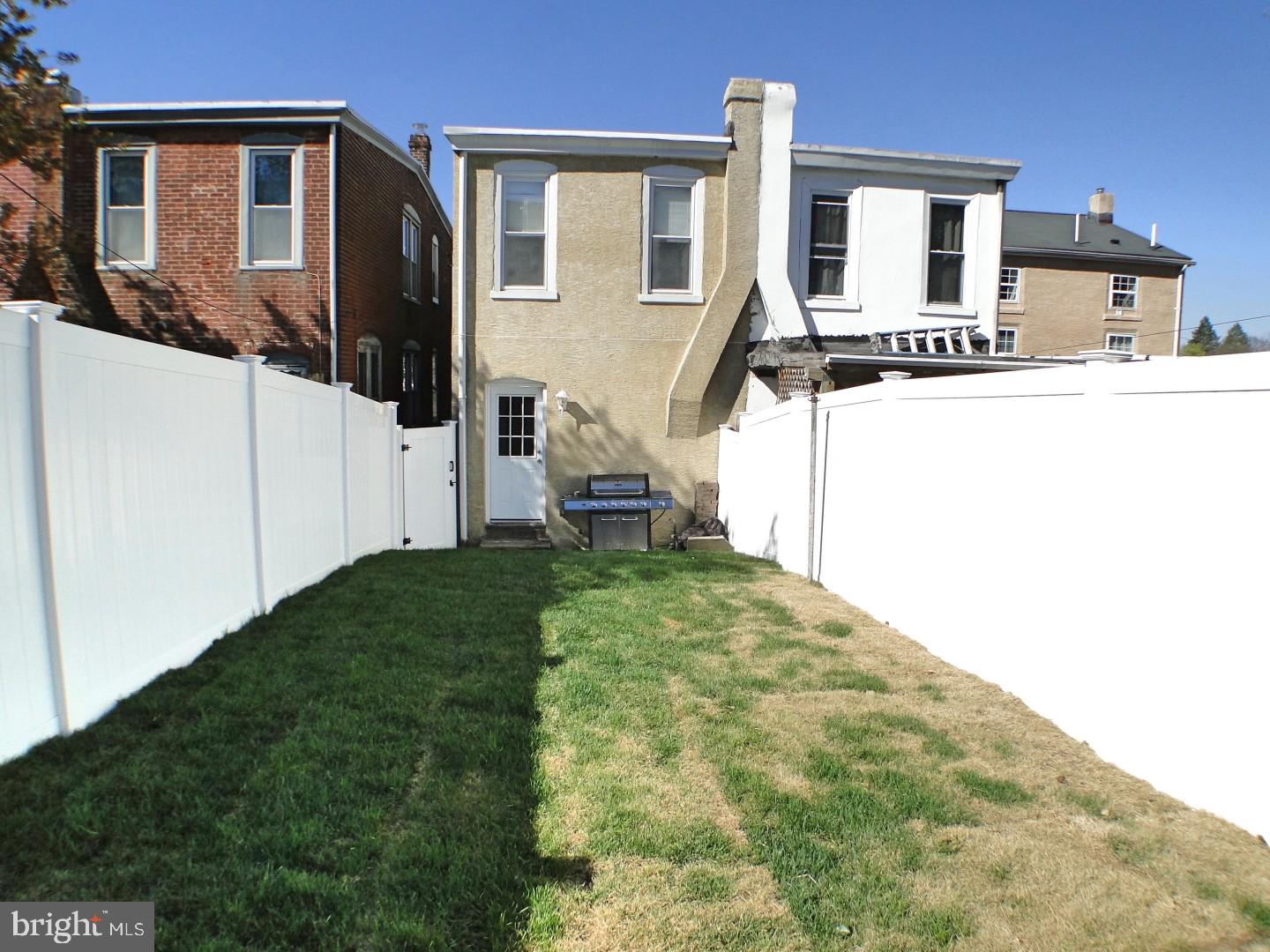 MANAYUNK - Residential Lease