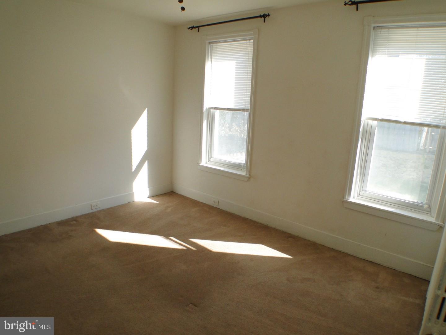 MANAYUNK - Residential Lease