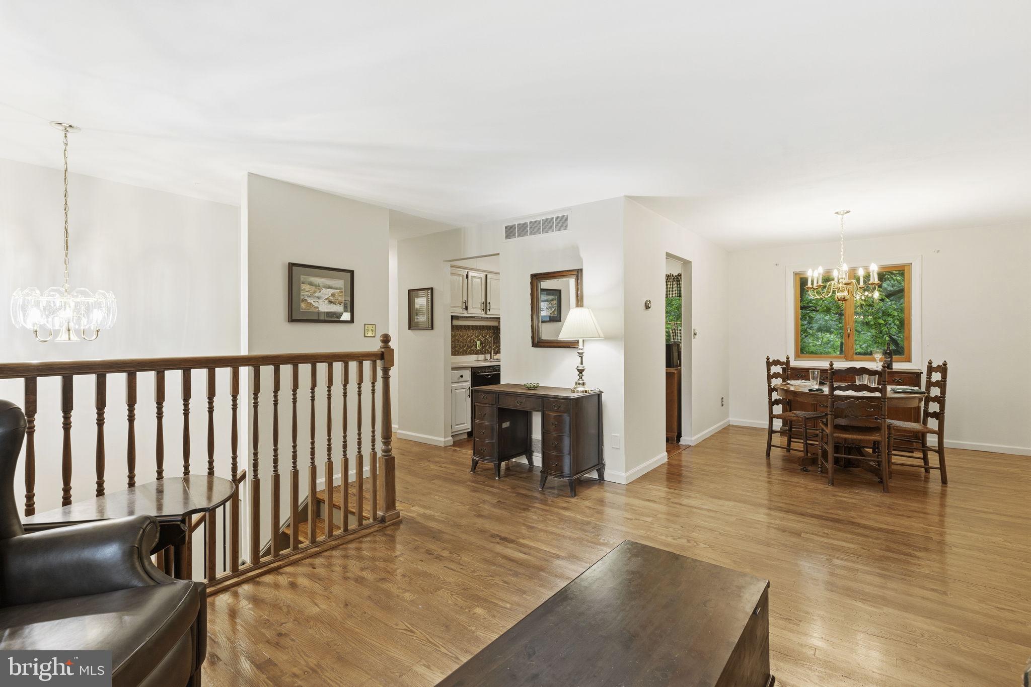 VILLAGE OF LONG REACH - Residential