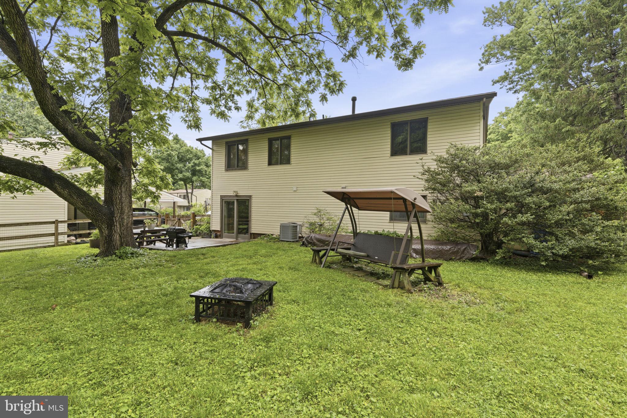 VILLAGE OF LONG REACH - Residential