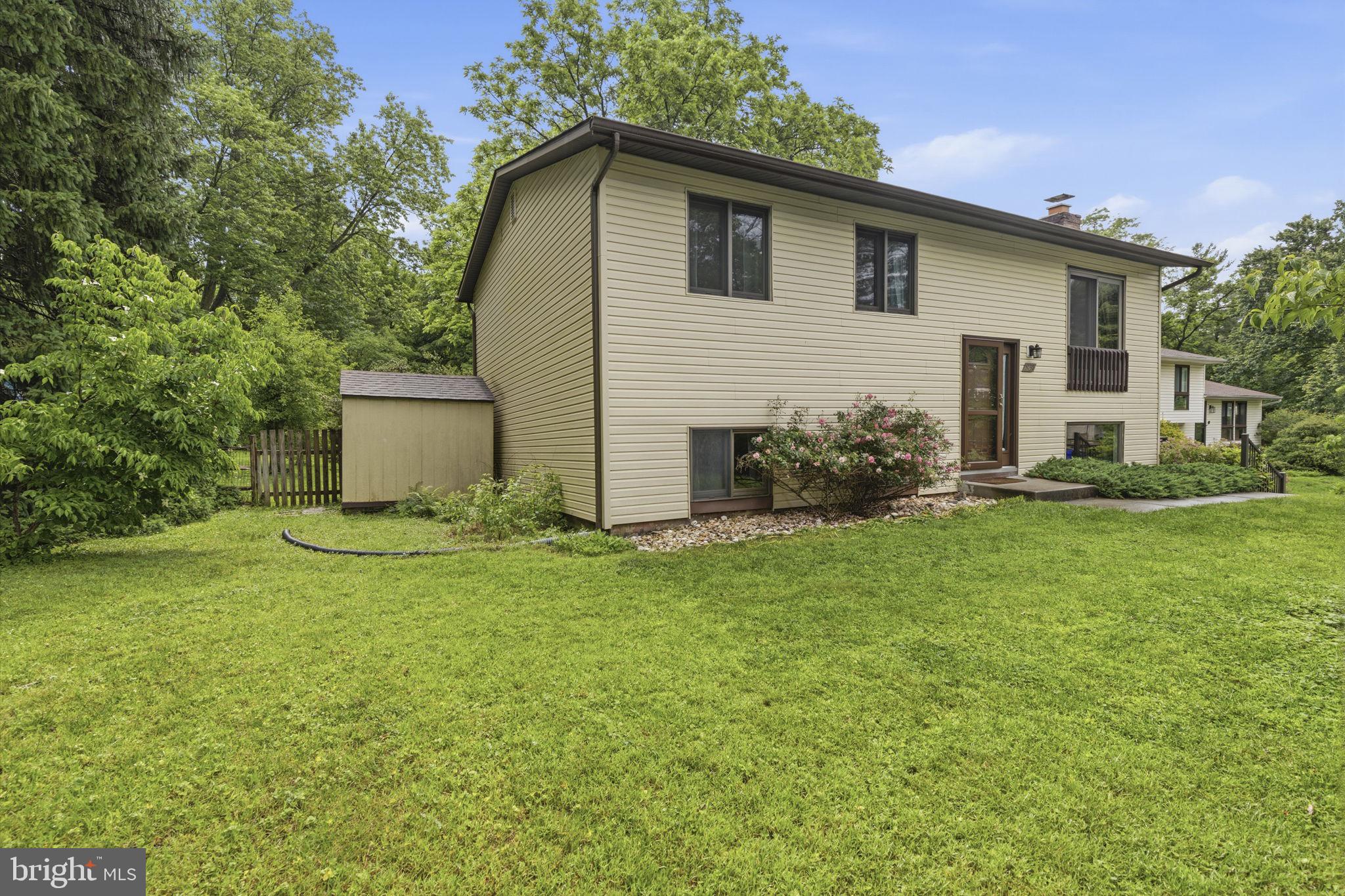 VILLAGE OF LONG REACH - Residential