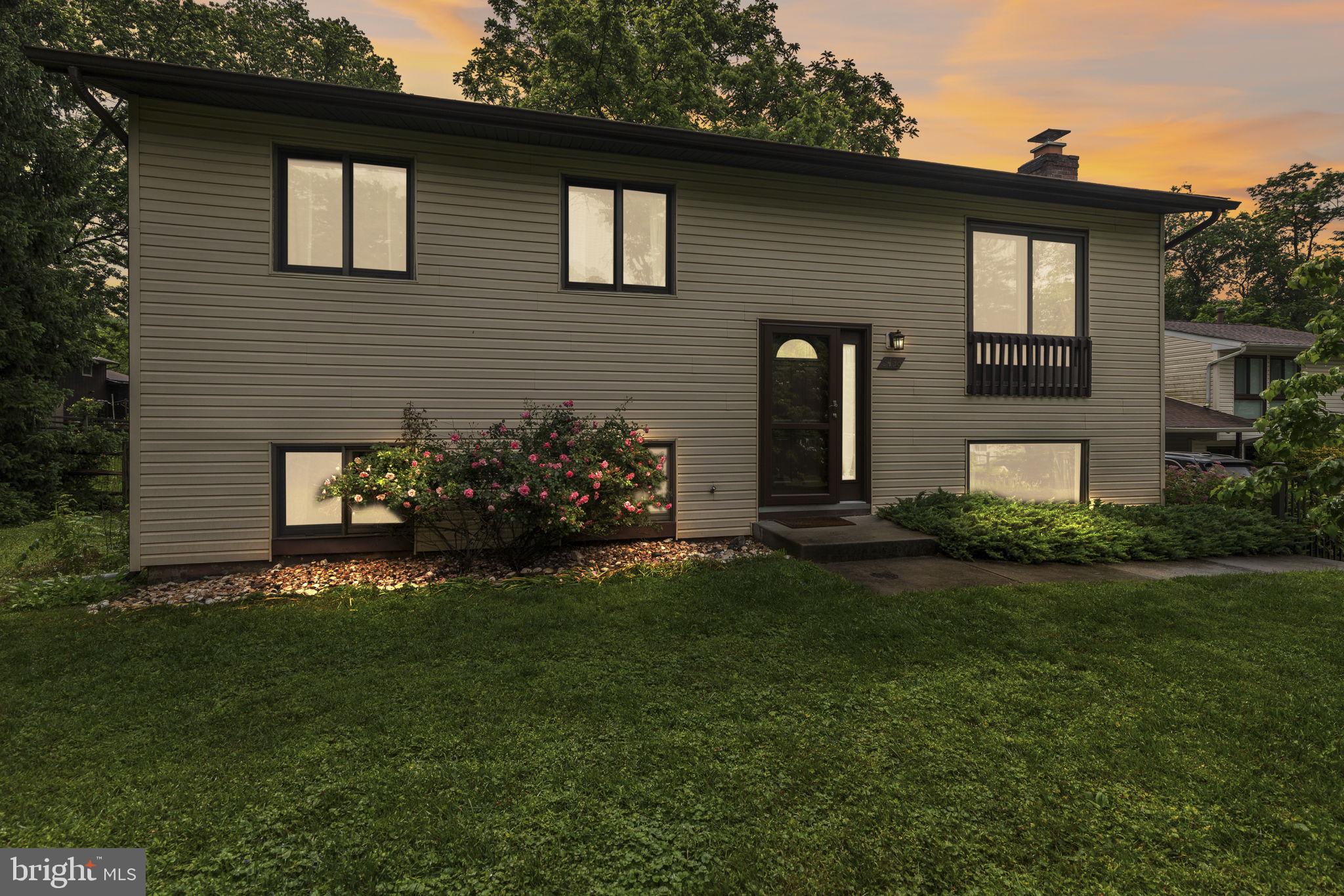 VILLAGE OF LONG REACH - Residential