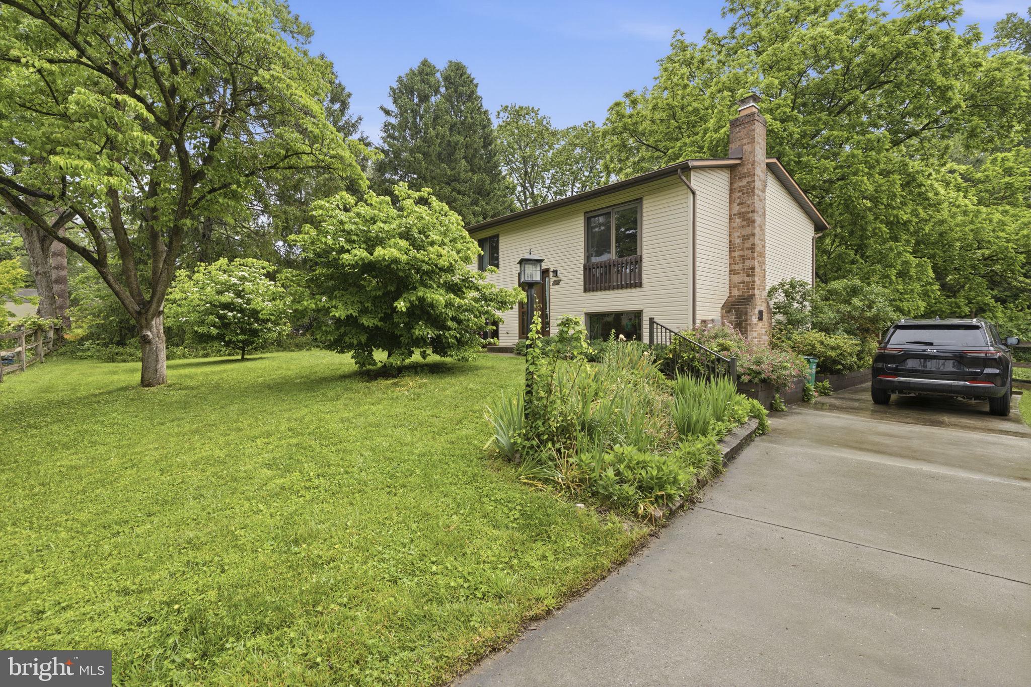VILLAGE OF LONG REACH - Residential