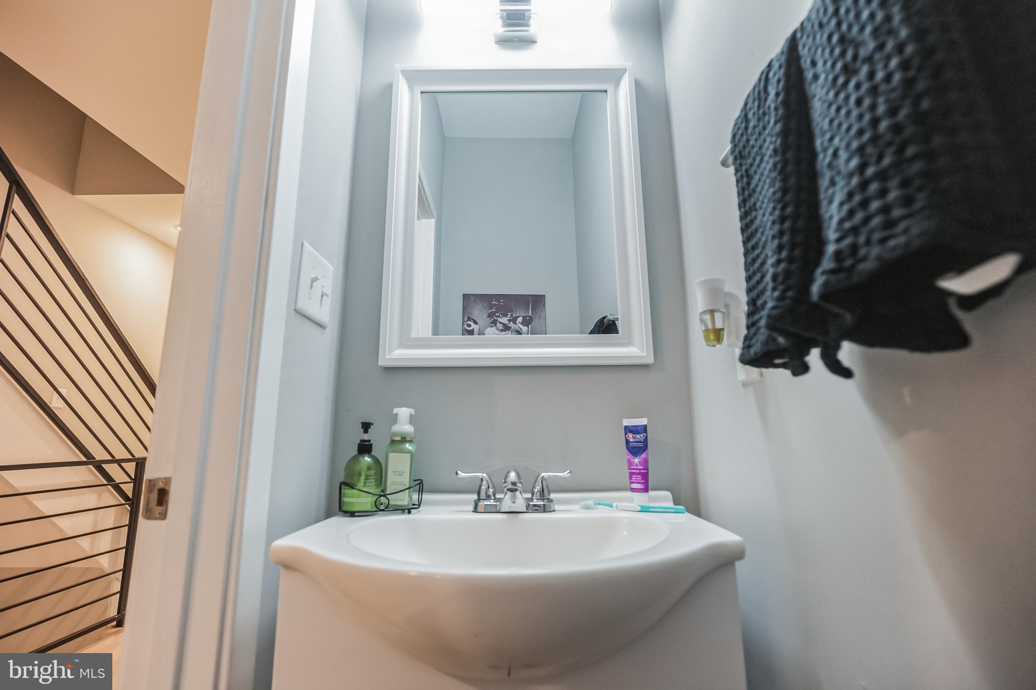 EAST KENSINGTON - Residential Income