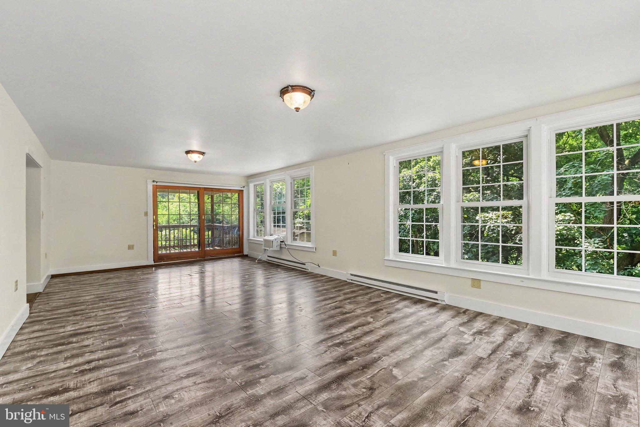 64 CREEKSIDE DRIVE