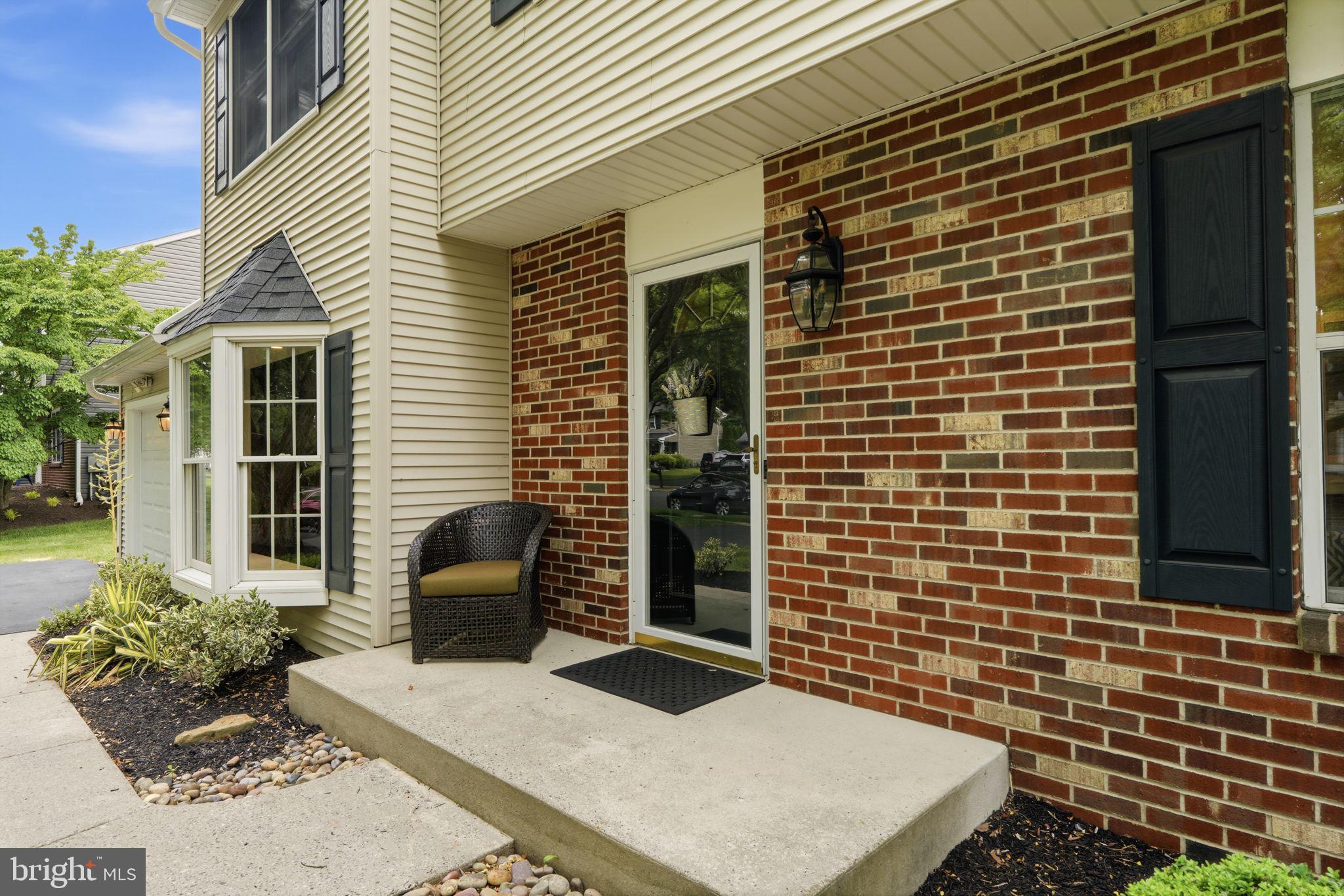 1461 WOODVIEW ROAD