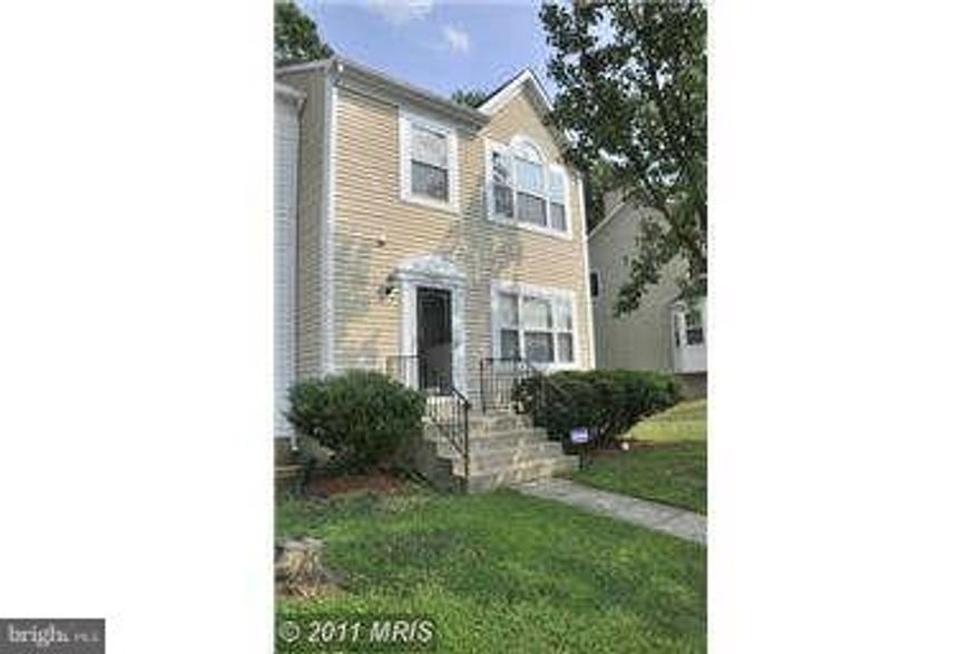 One of a Kind/Beautiful everything updated/all like new 3 lvl end unit TH w/3 BR/3.5 BA*MN lvl has a sea of gleaming HW*Nu Lites/indirect lites/doors*Deck backs 2 woods & fence/lg storage shed on side of house/Updtd kit w/granite/marble/SS/CAB*Updtd BAs w/tile/marble/granite*LL FR*Den/office*beautiful full BA*AVAILABLE IMMEDIATELY!.