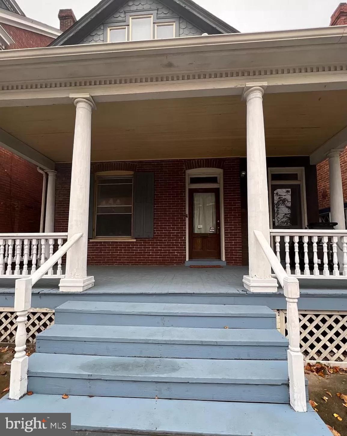 132 E KING STREET