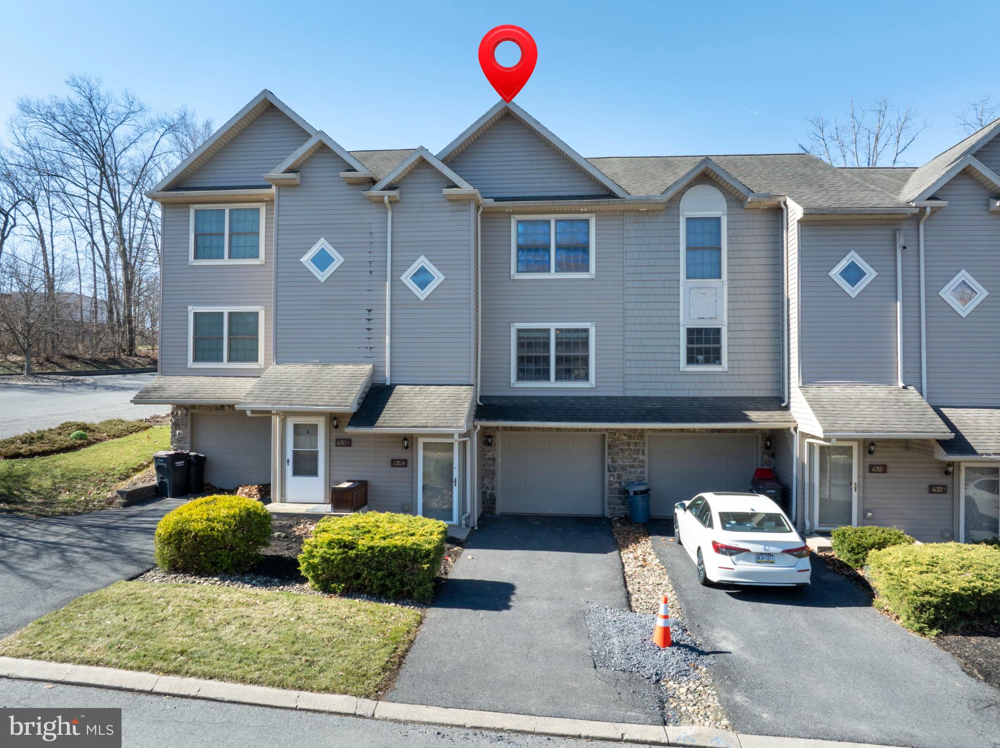 VILLAGE SQUARE AT OAKWOOD - Residential