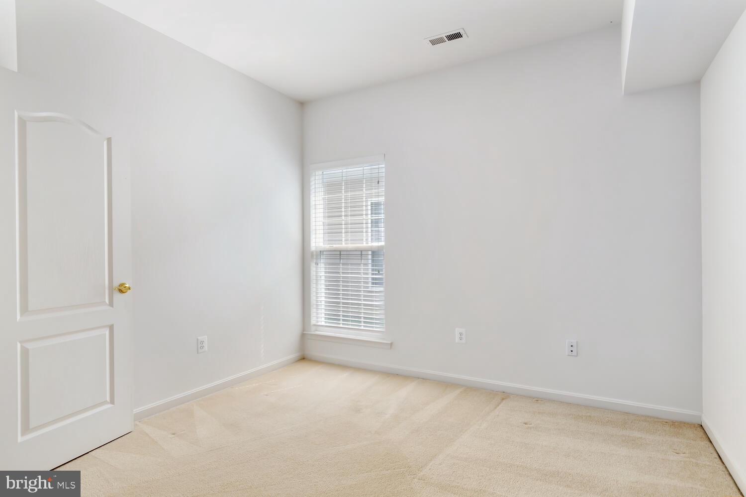 SYMPHONY VILLAGE AT CENTREVILLE - Residential