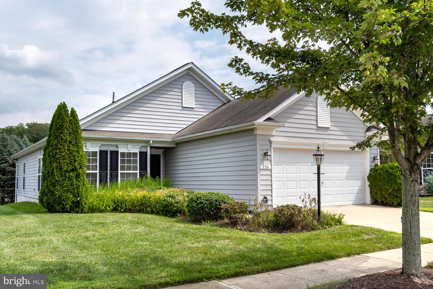 SYMPHONY VILLAGE AT CENTREVILLE - Residential