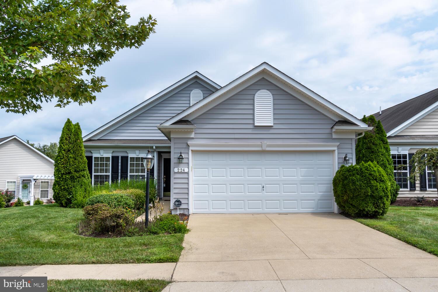 SYMPHONY VILLAGE AT CENTREVILLE - Residential