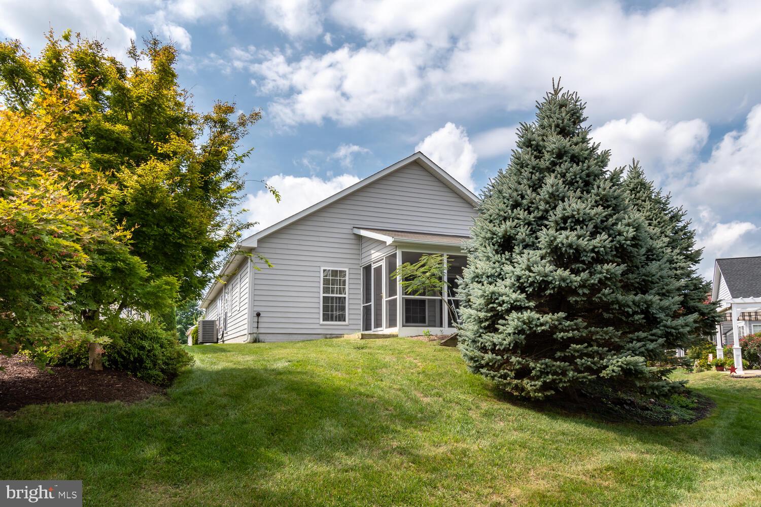 SYMPHONY VILLAGE AT CENTREVILLE - Residential