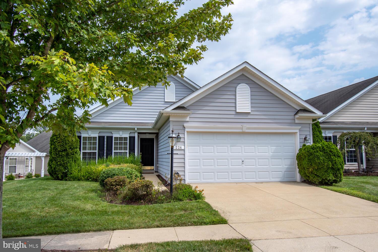 SYMPHONY VILLAGE AT CENTREVILLE - Residential