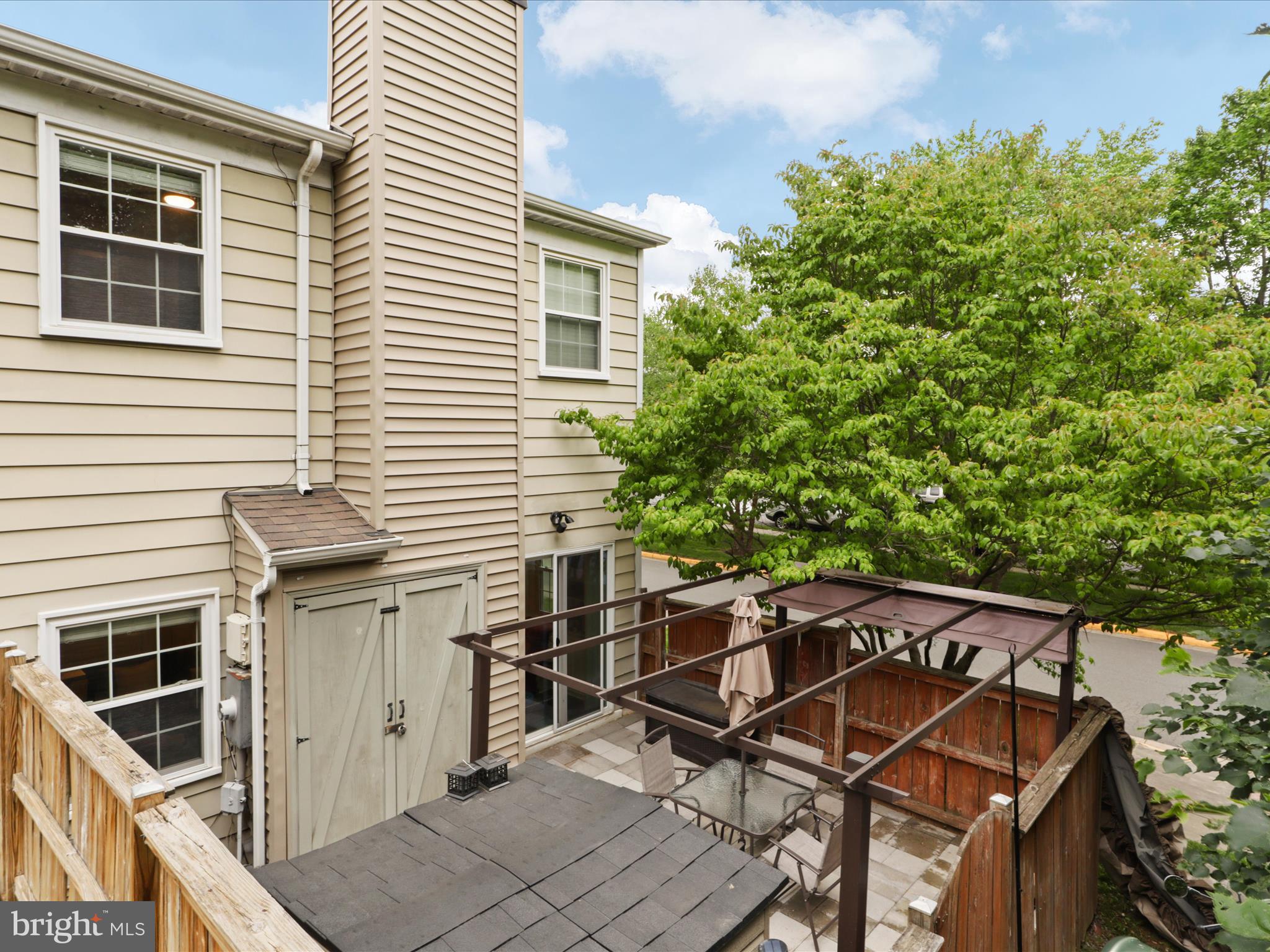 BLAKELEE - Residential Lease