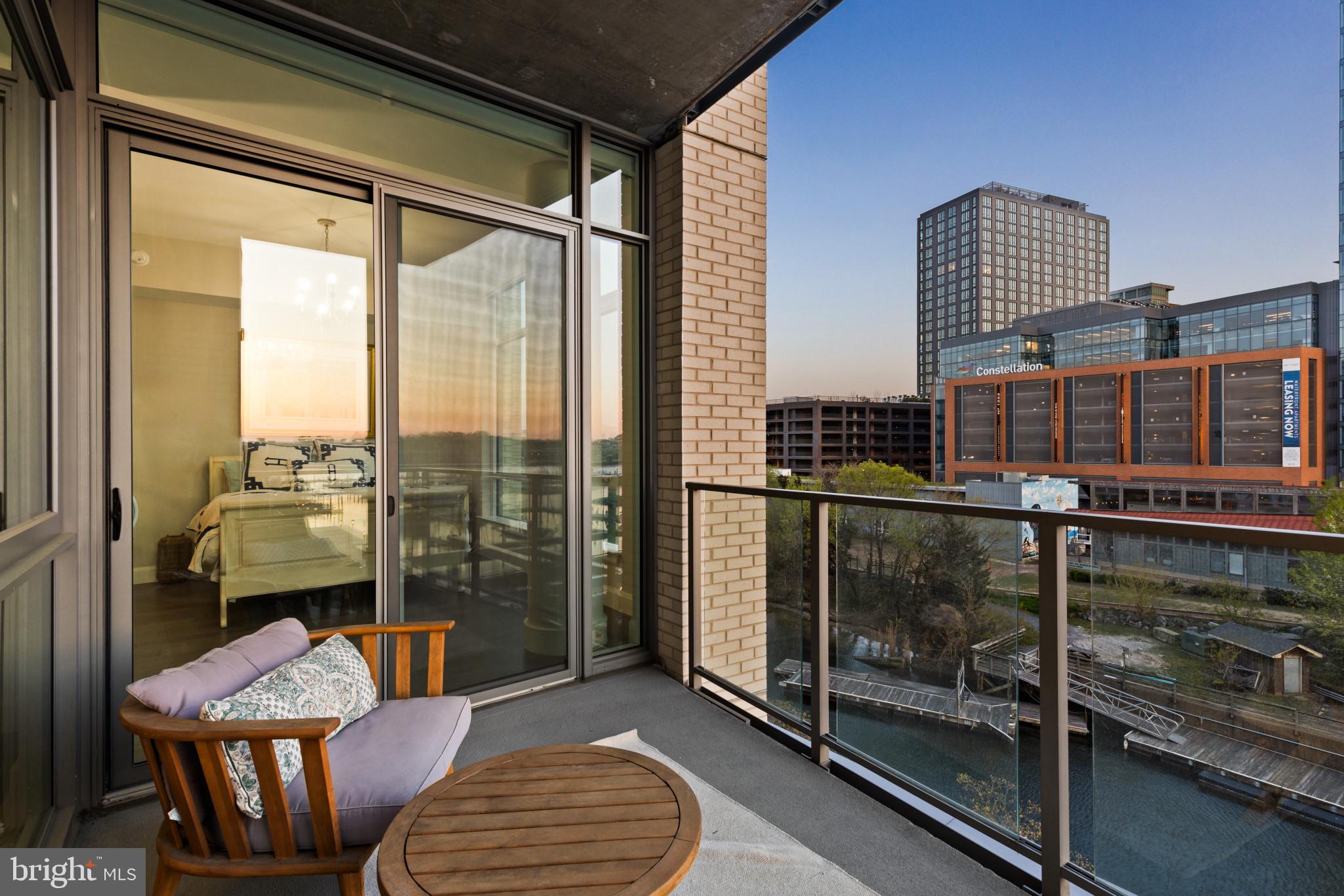 HARBOR EAST - Residential