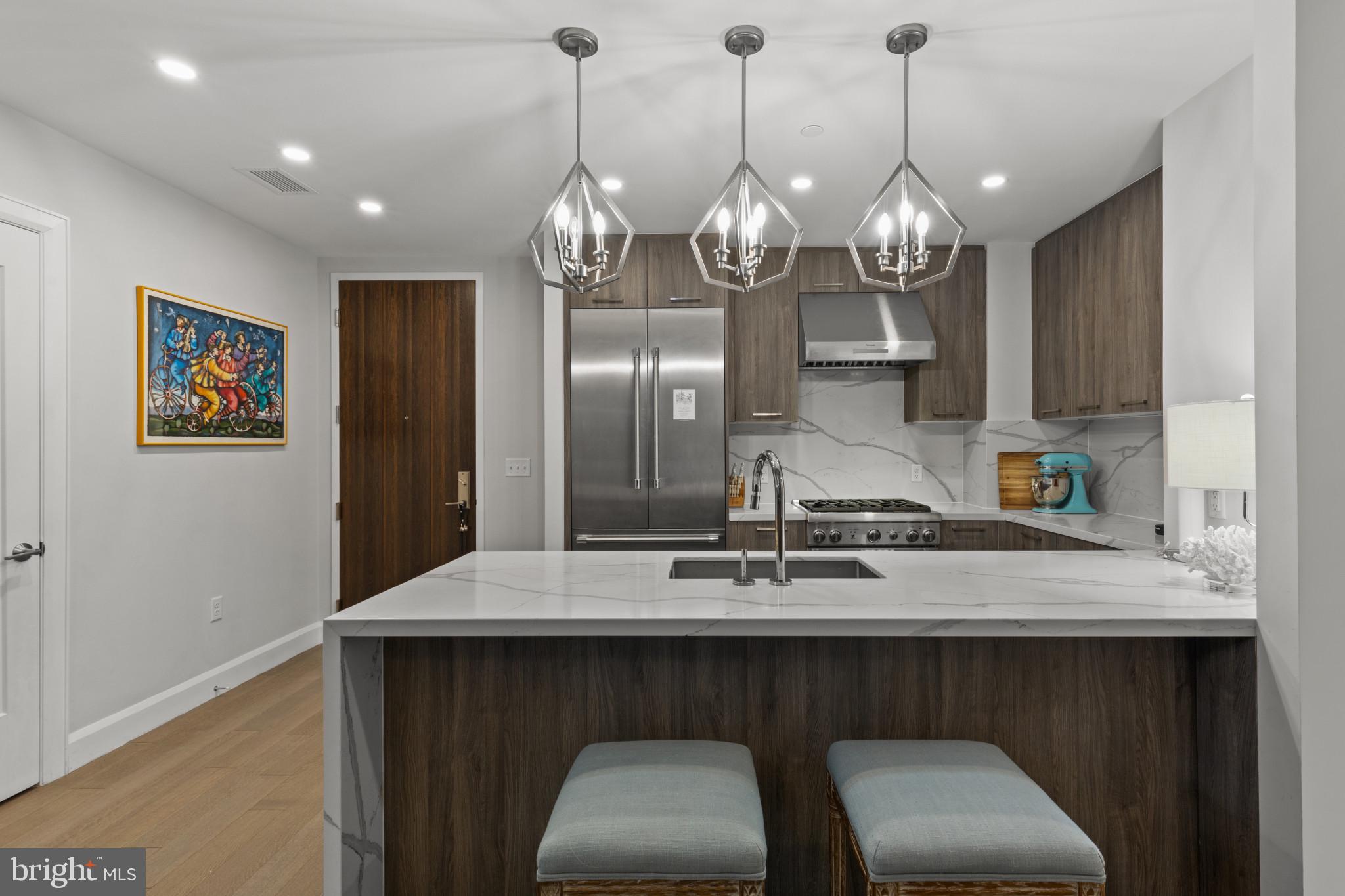 HARBOR EAST - Residential