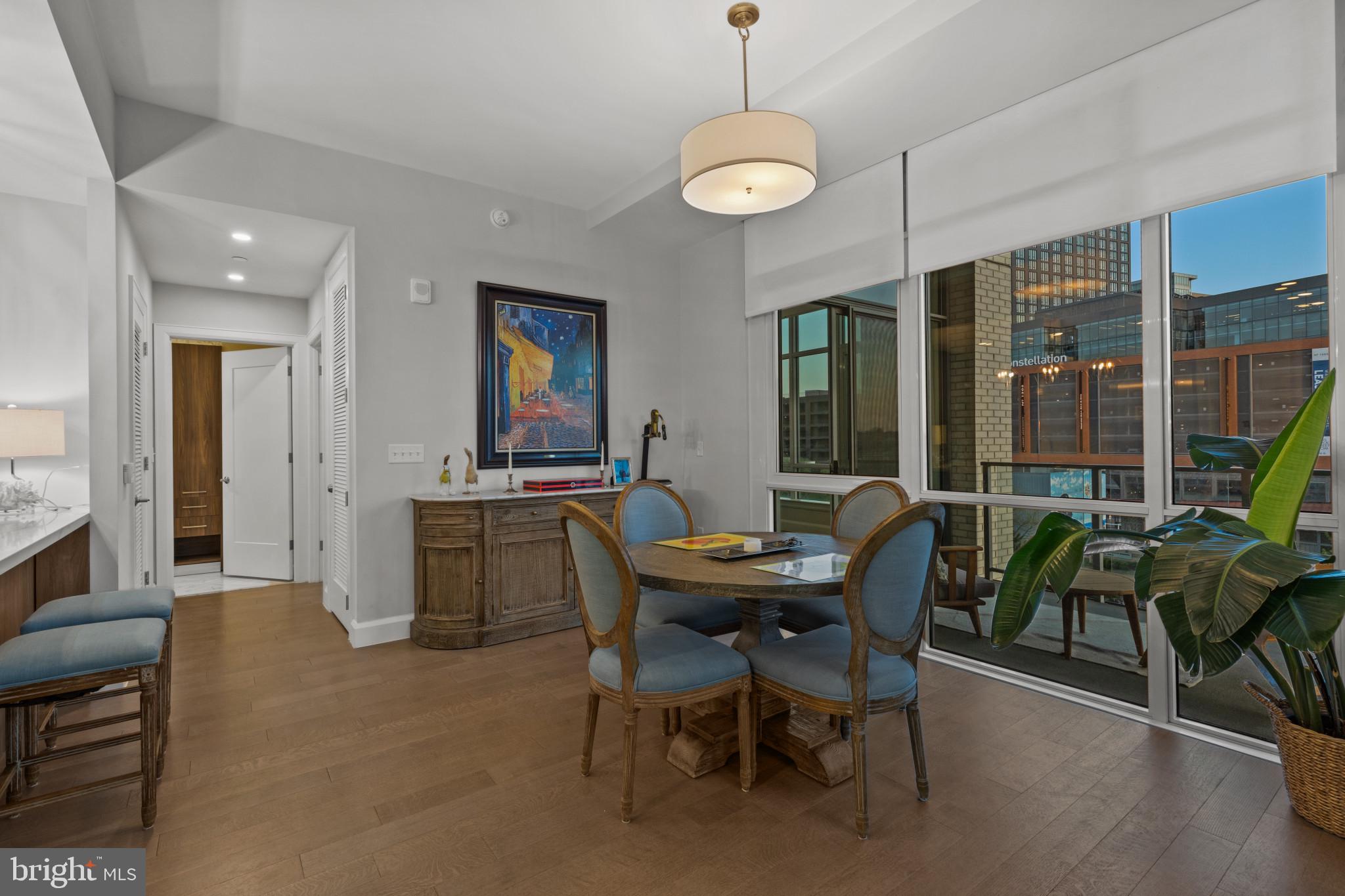 HARBOR EAST - Residential