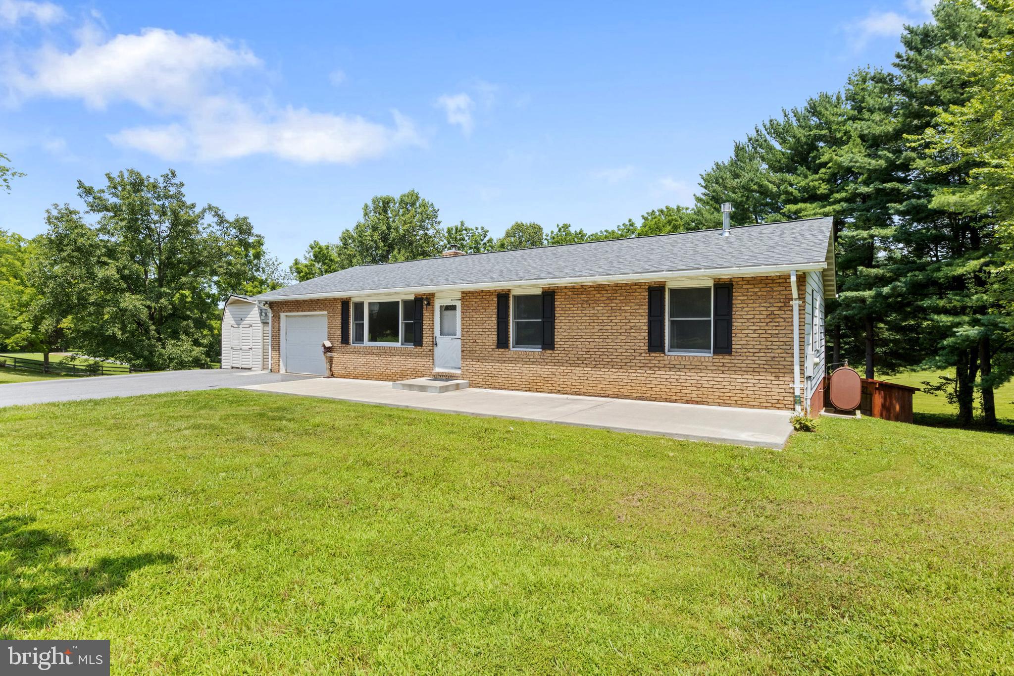 806 TUDER DRIVE