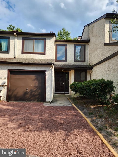 Townhouse For Rent - 39 Five Crown Royal<br/> MARLTON, NJ 08053