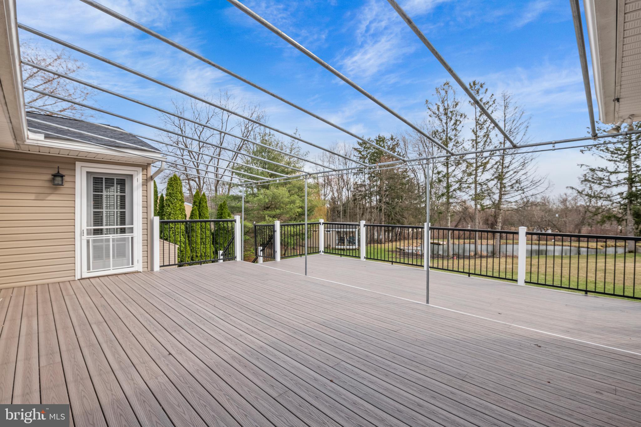 AUTUMNS EDGE - Residential