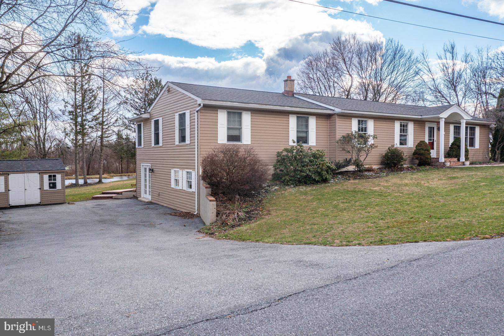 AUTUMNS EDGE - Residential