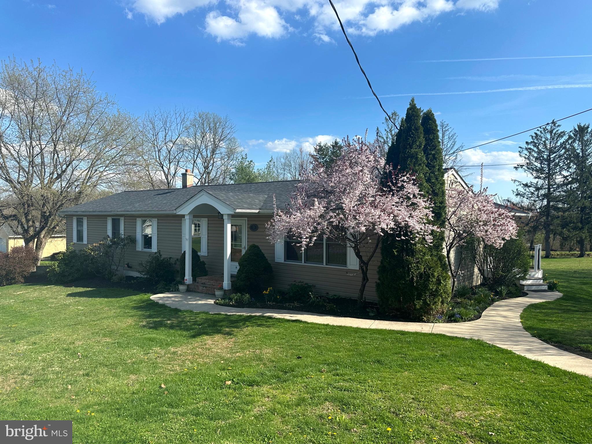 AUTUMNS EDGE - Residential