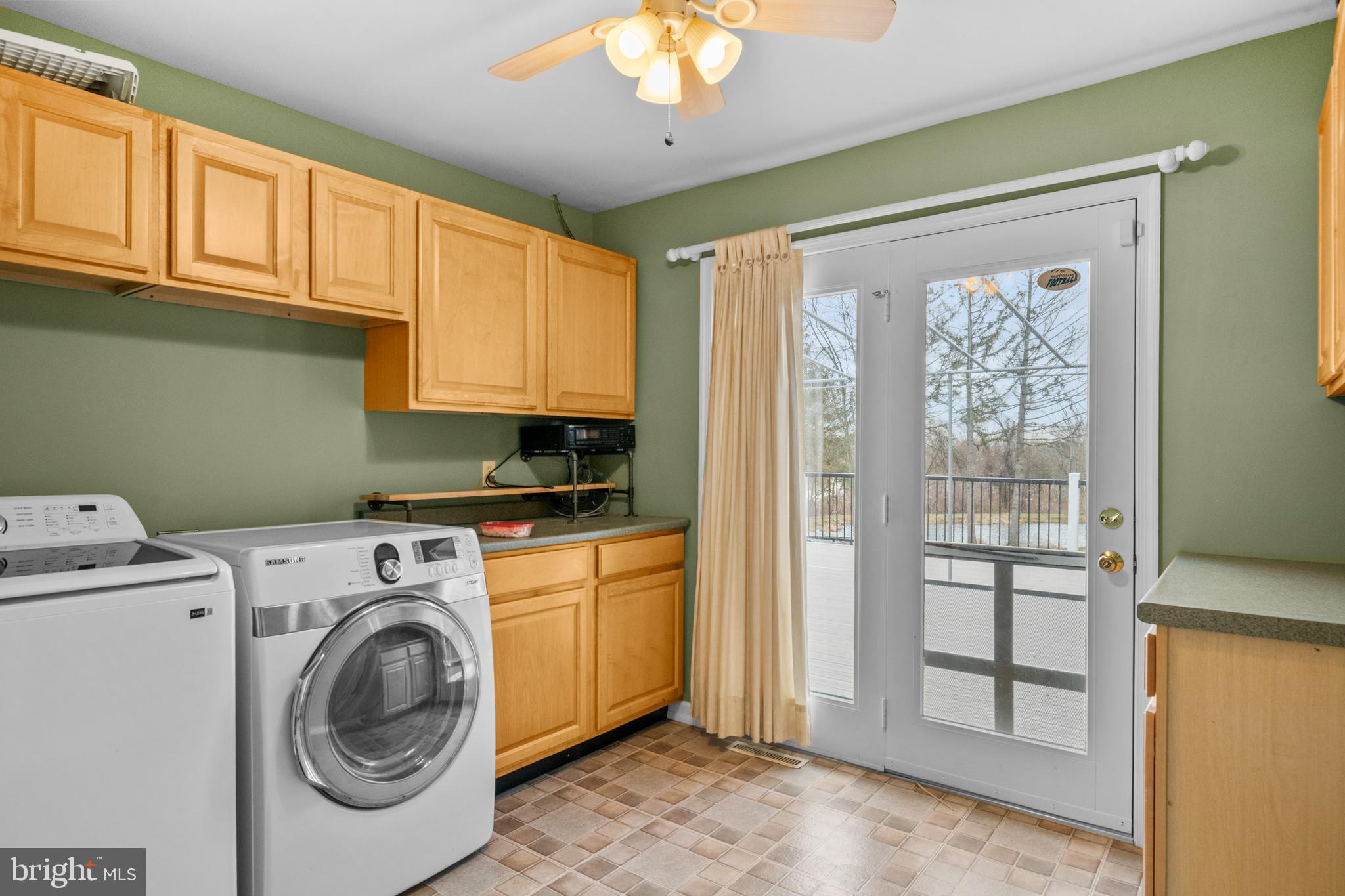 AUTUMNS EDGE - Residential