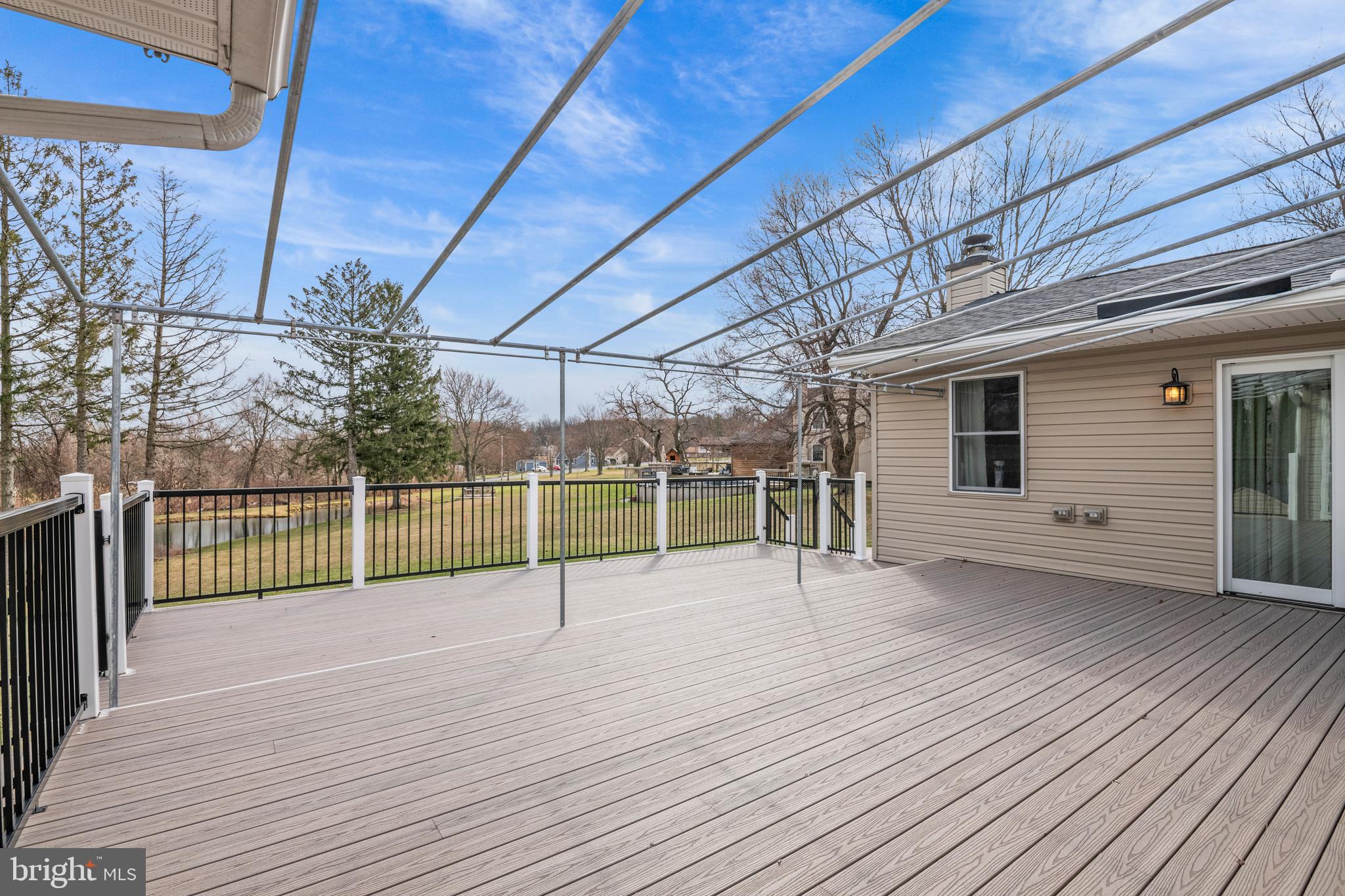 AUTUMNS EDGE - Residential