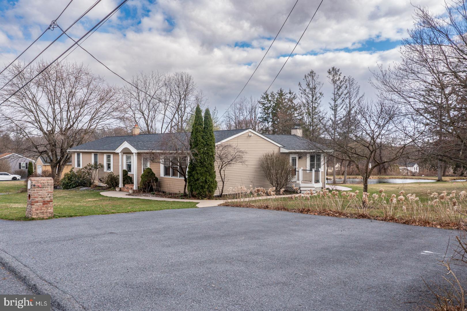 AUTUMNS EDGE - Residential