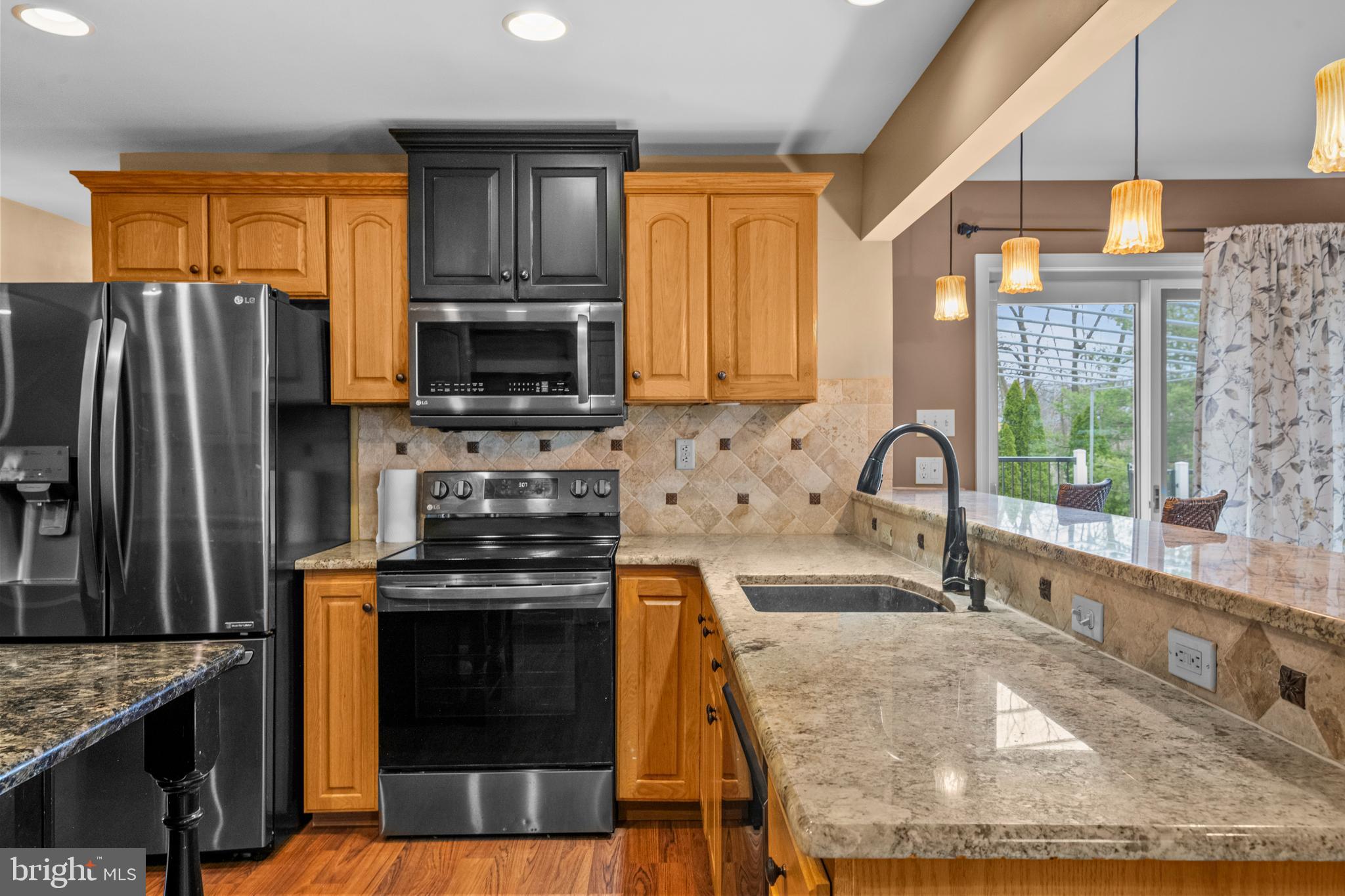 AUTUMNS EDGE - Residential