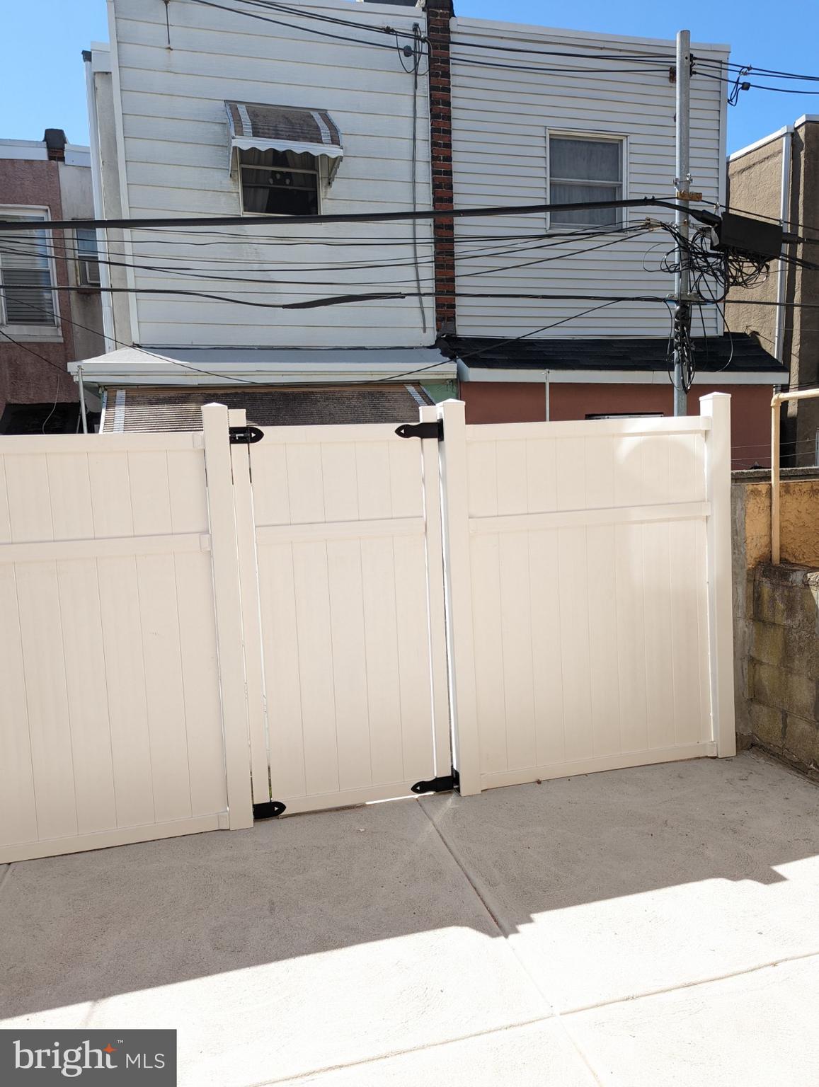 MELROSE - Residential Lease