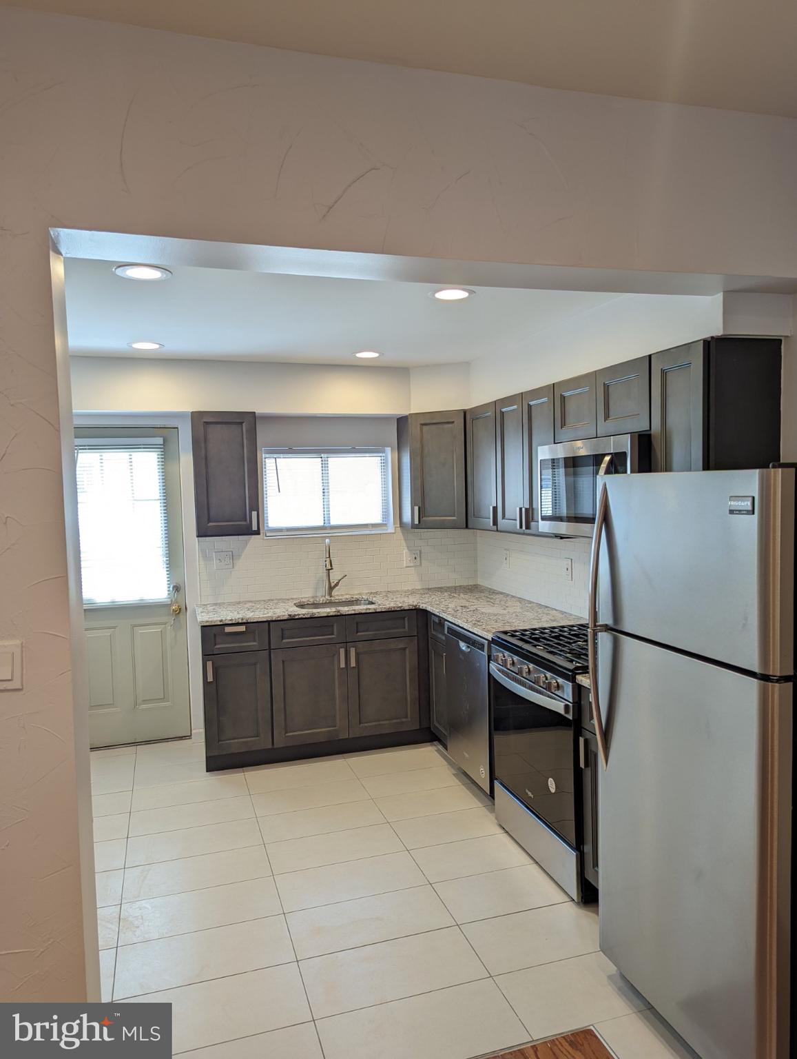 MELROSE - Residential Lease