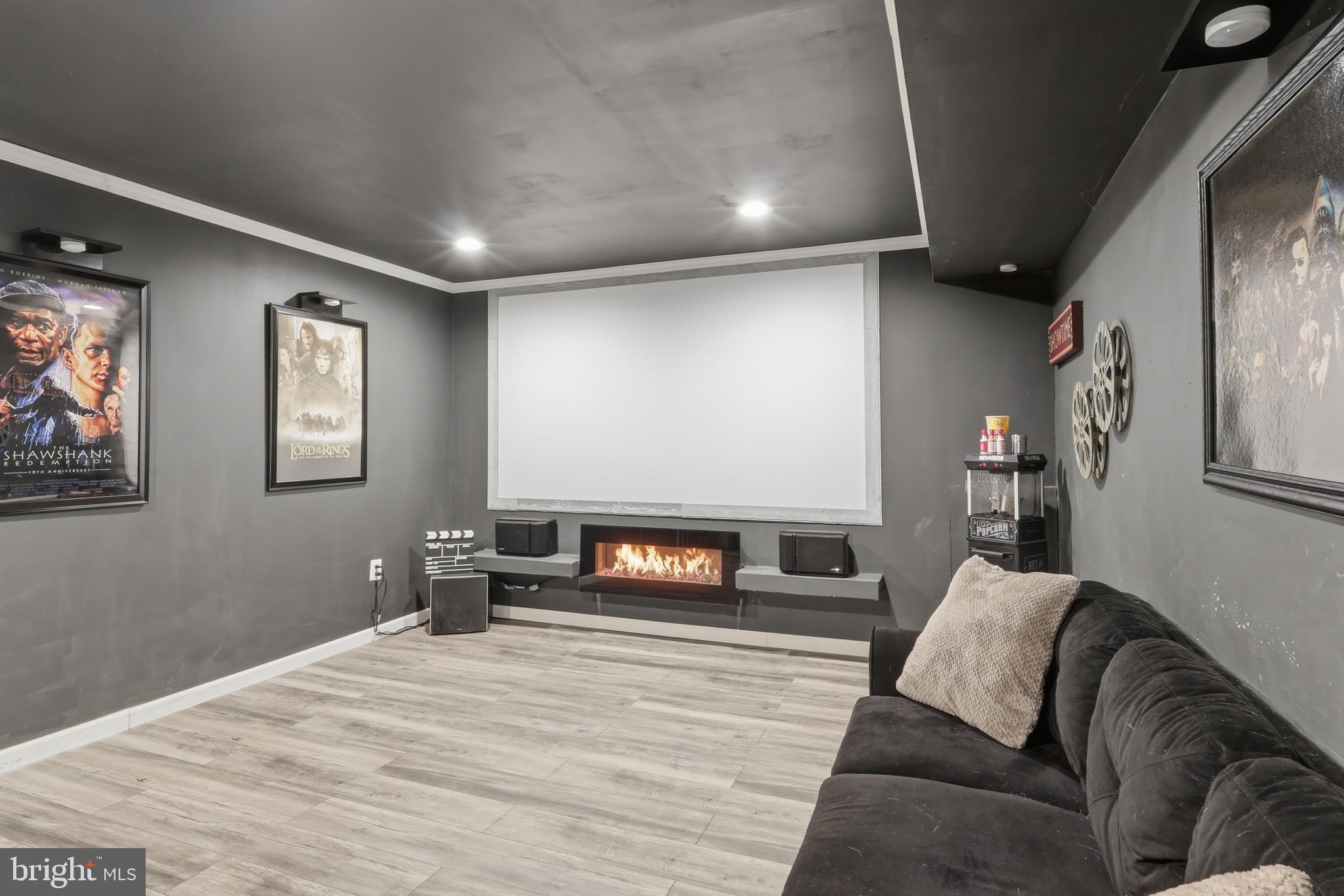 SPRING RIDGE - Residential