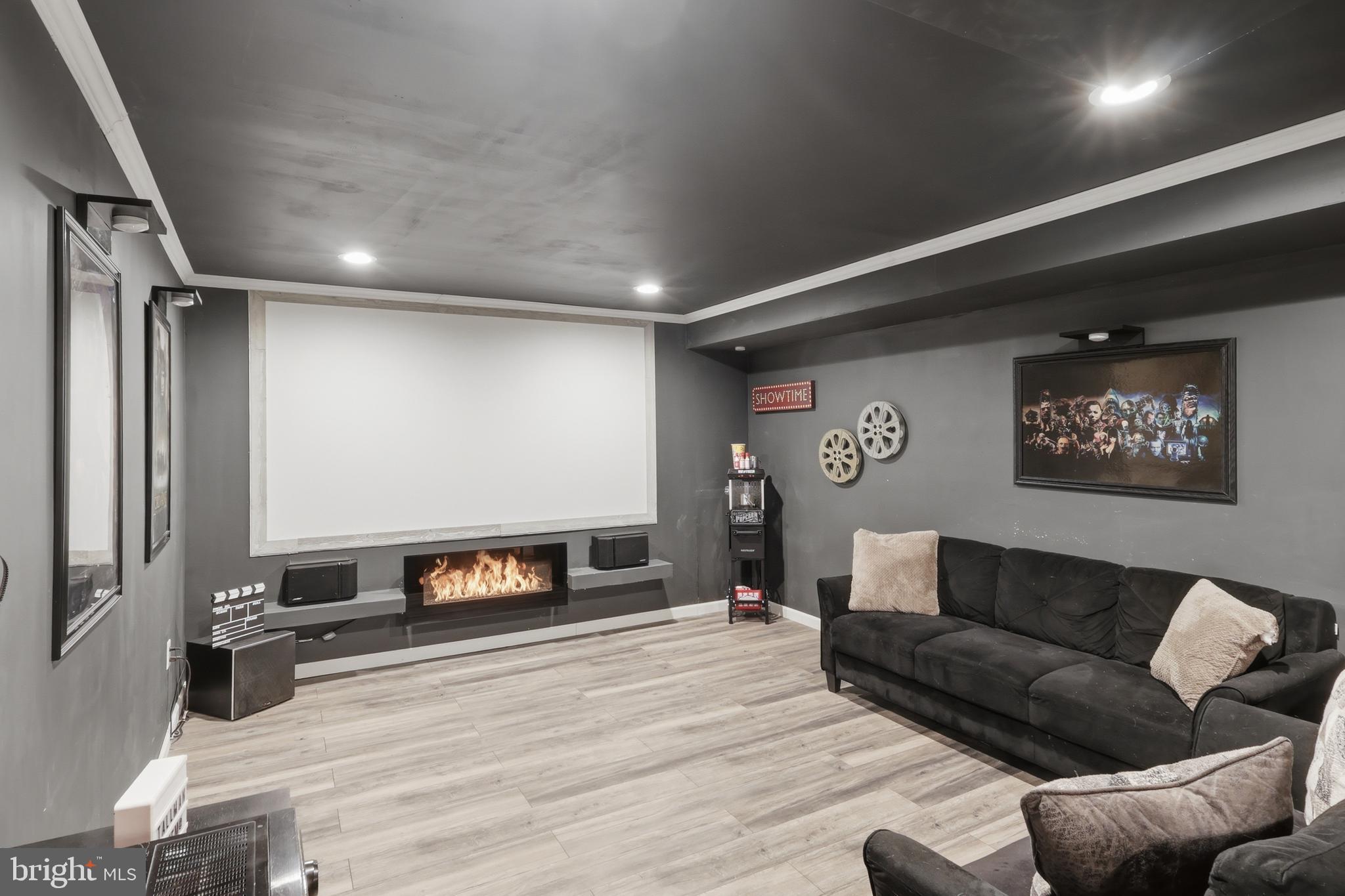 SPRING RIDGE - Residential