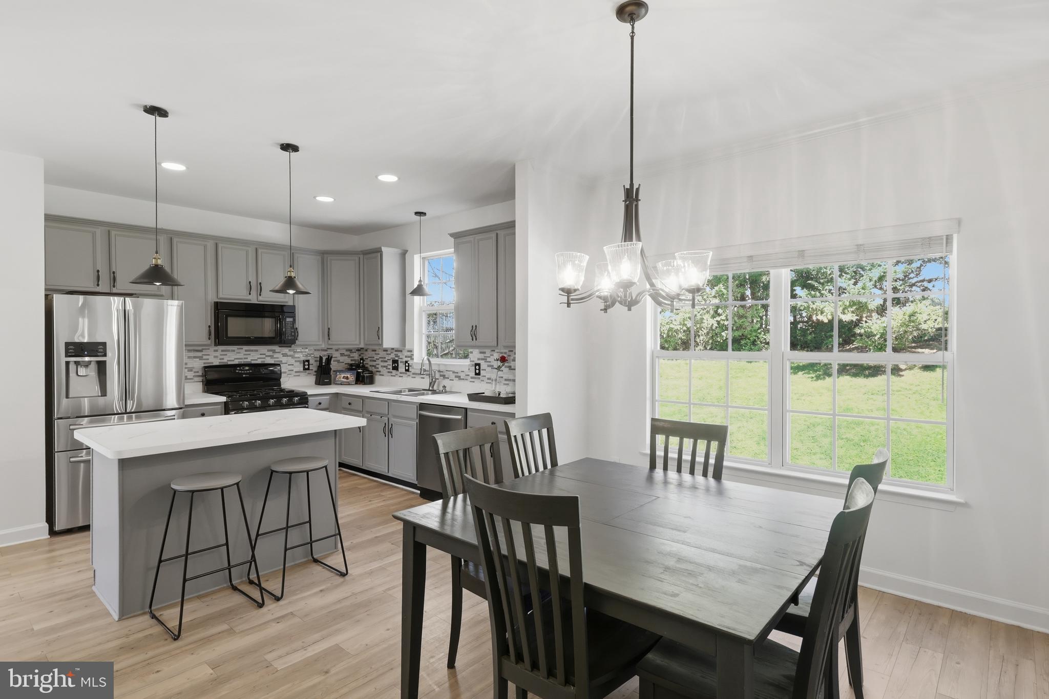 SPRING RIDGE - Residential