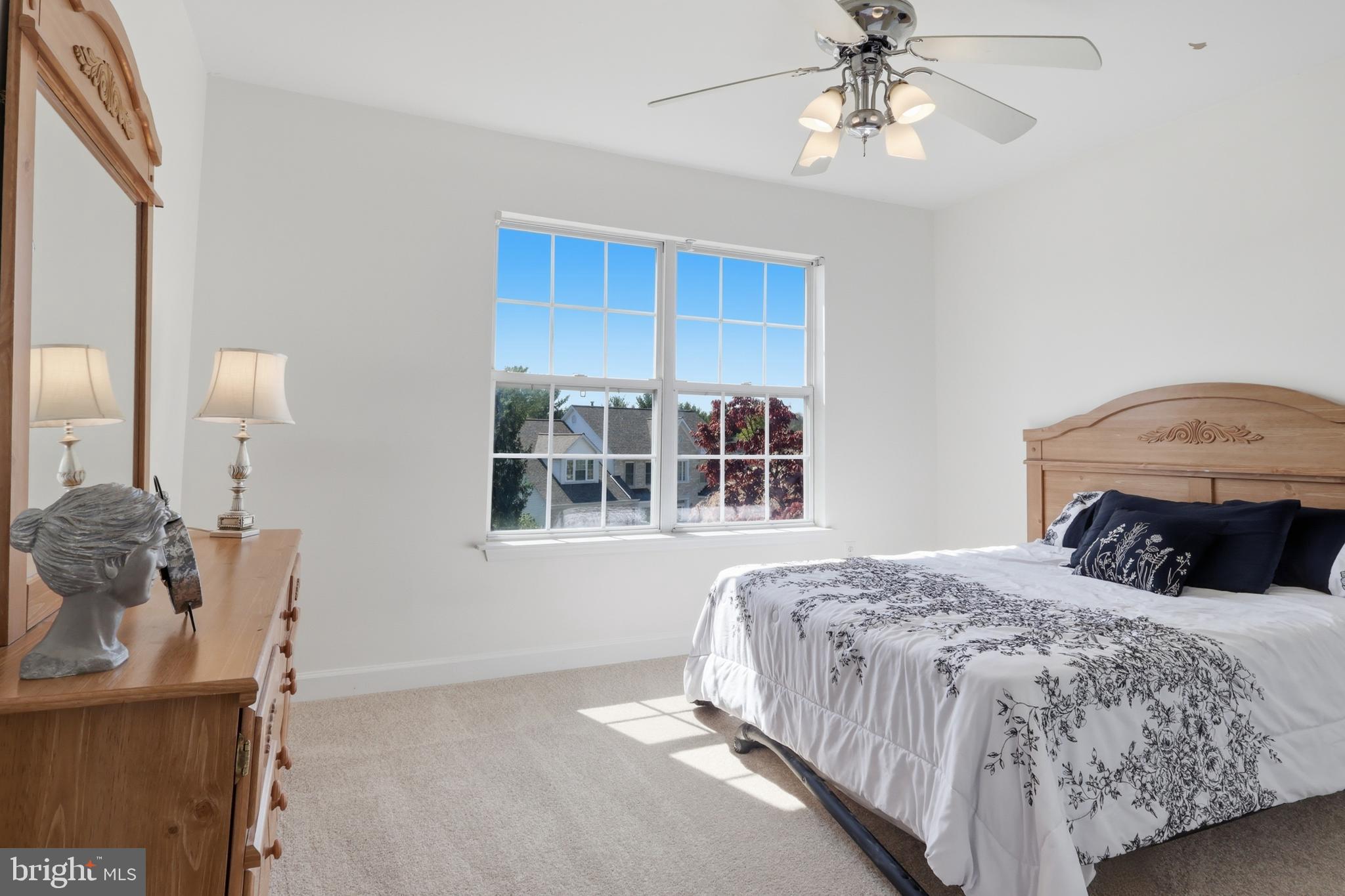 SPRING RIDGE - Residential