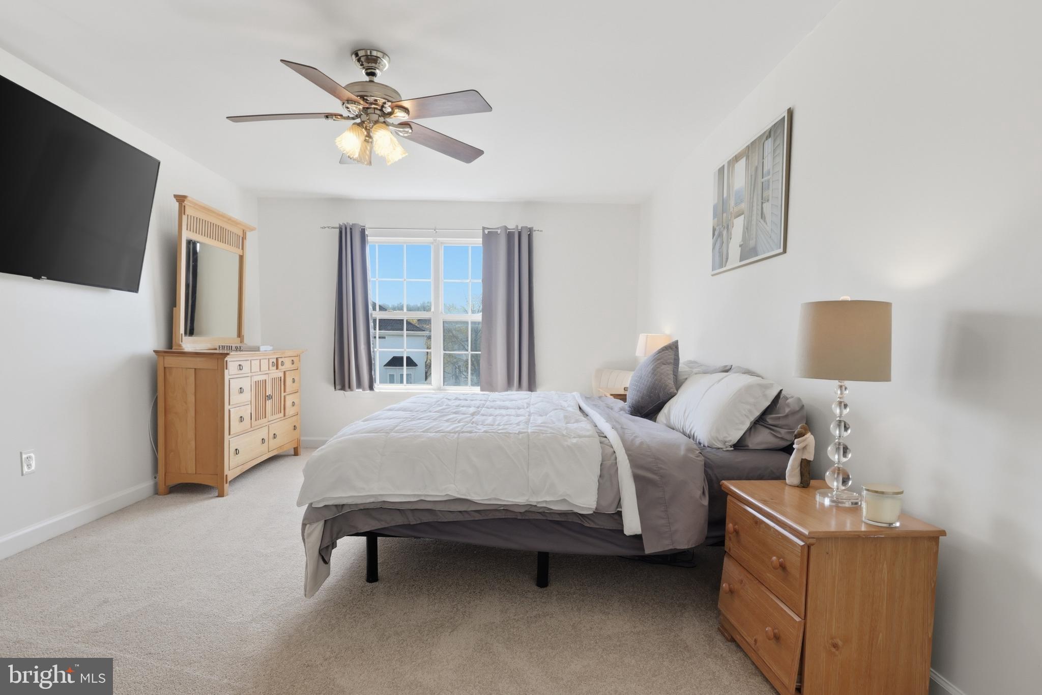 SPRING RIDGE - Residential