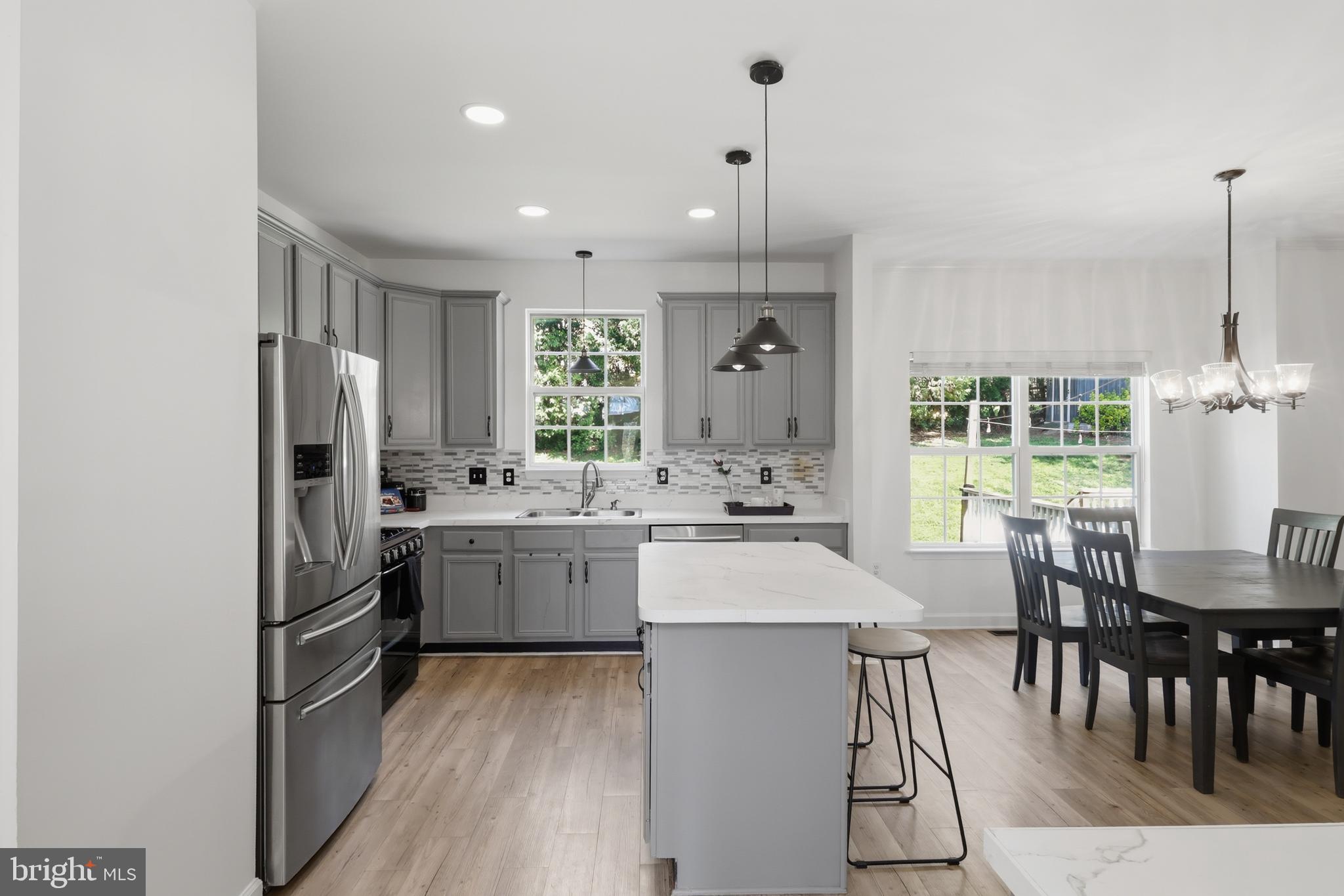 SPRING RIDGE - Residential