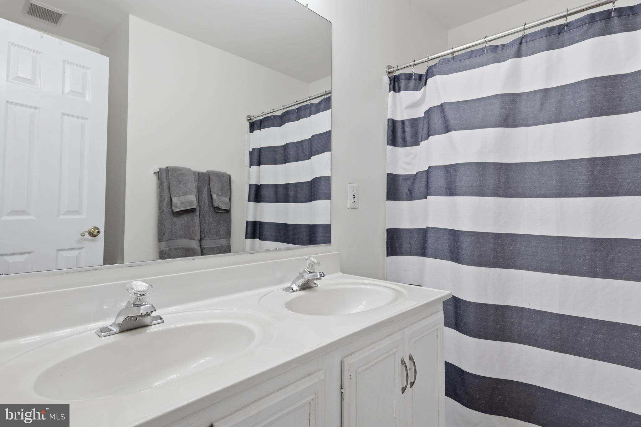 SPRING RIDGE - Residential