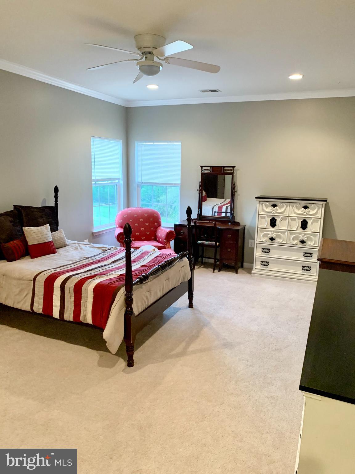 SADDLE VIEW - Residential