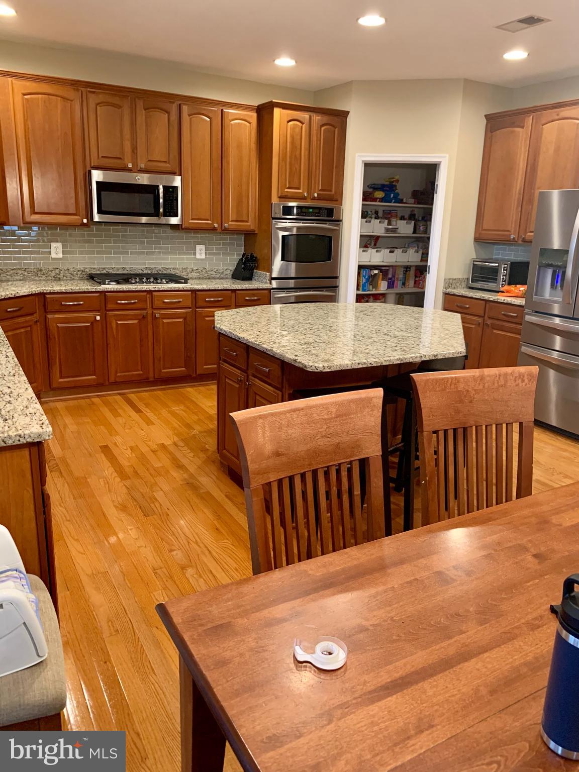 SADDLE VIEW - Residential