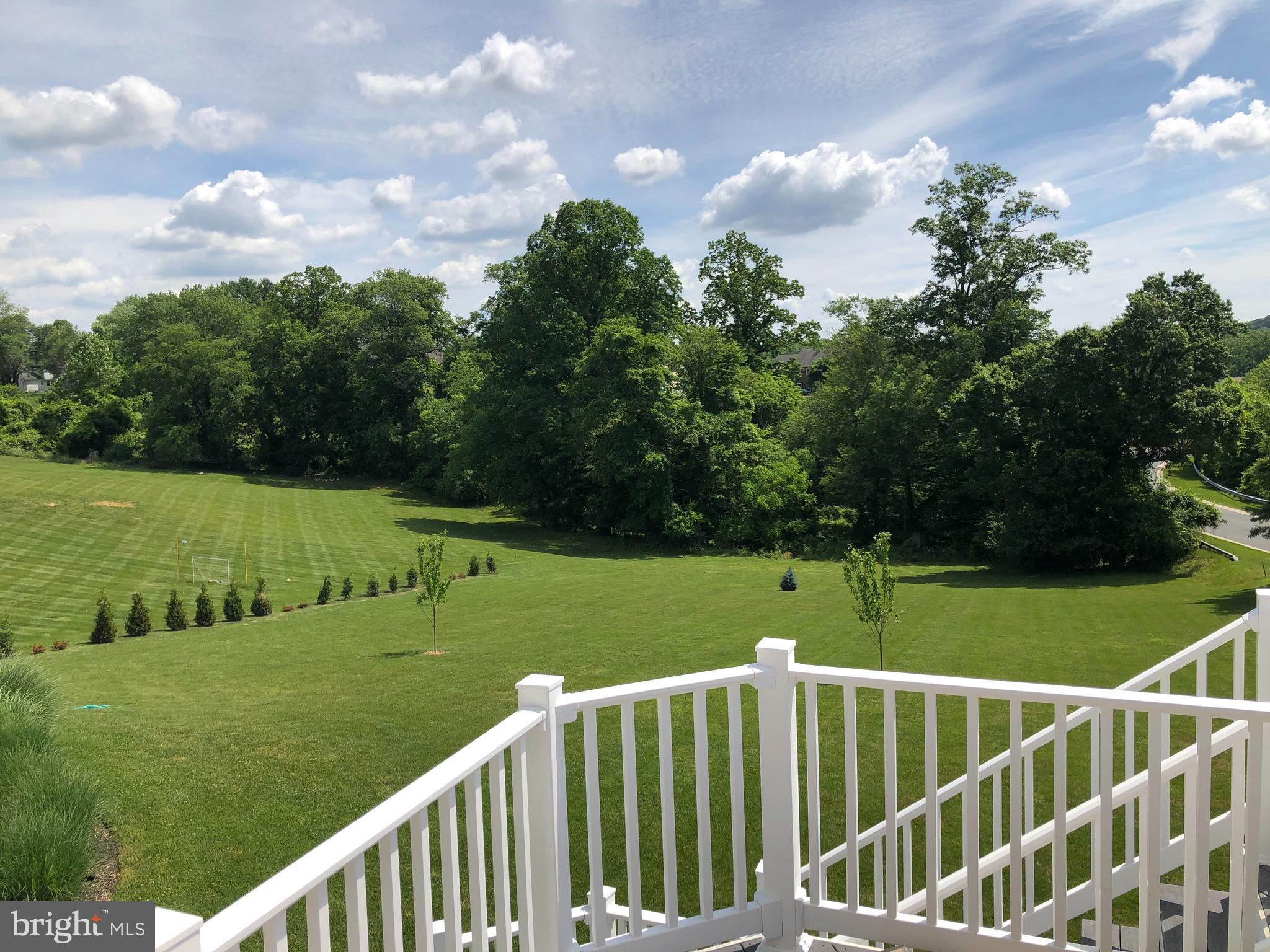 SADDLE VIEW - Residential