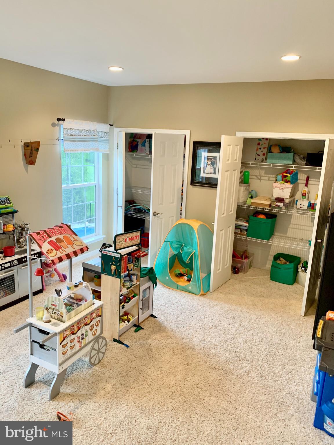 SADDLE VIEW - Residential