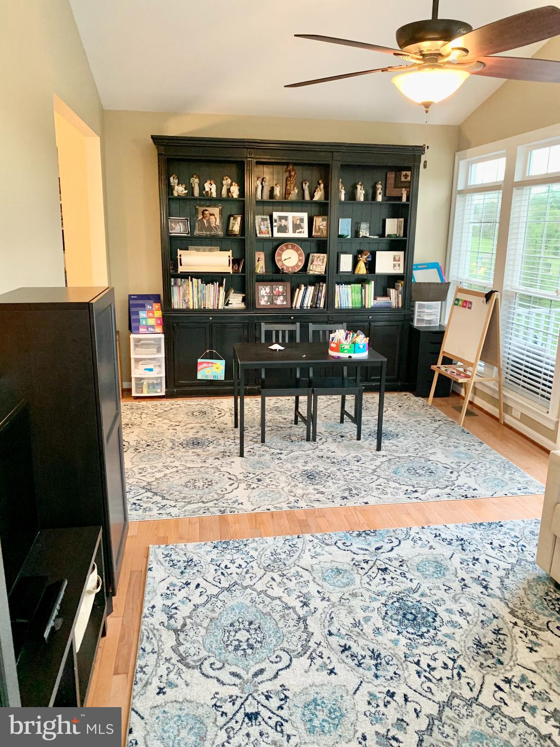 SADDLE VIEW - Residential