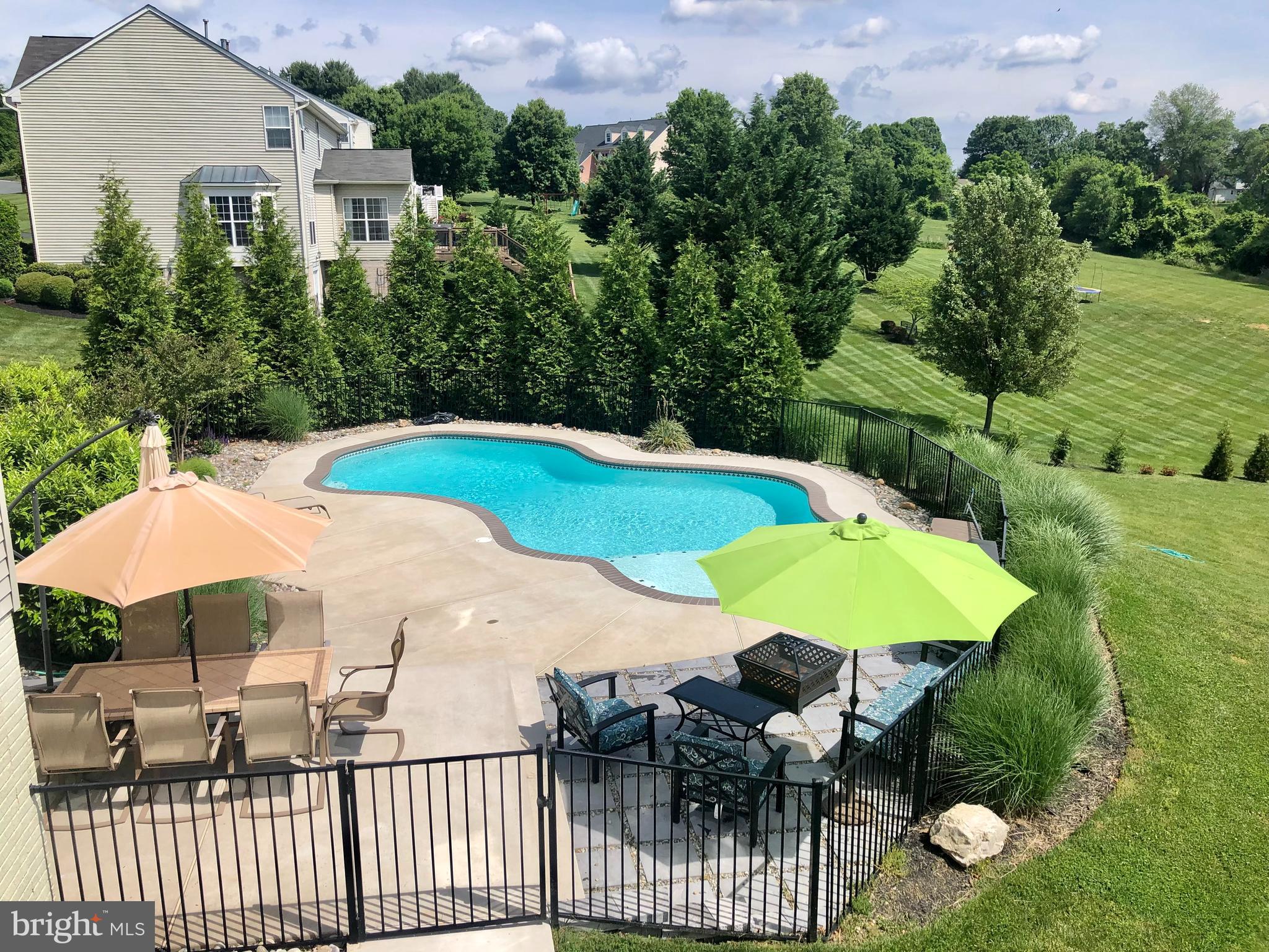 SADDLE VIEW - Residential